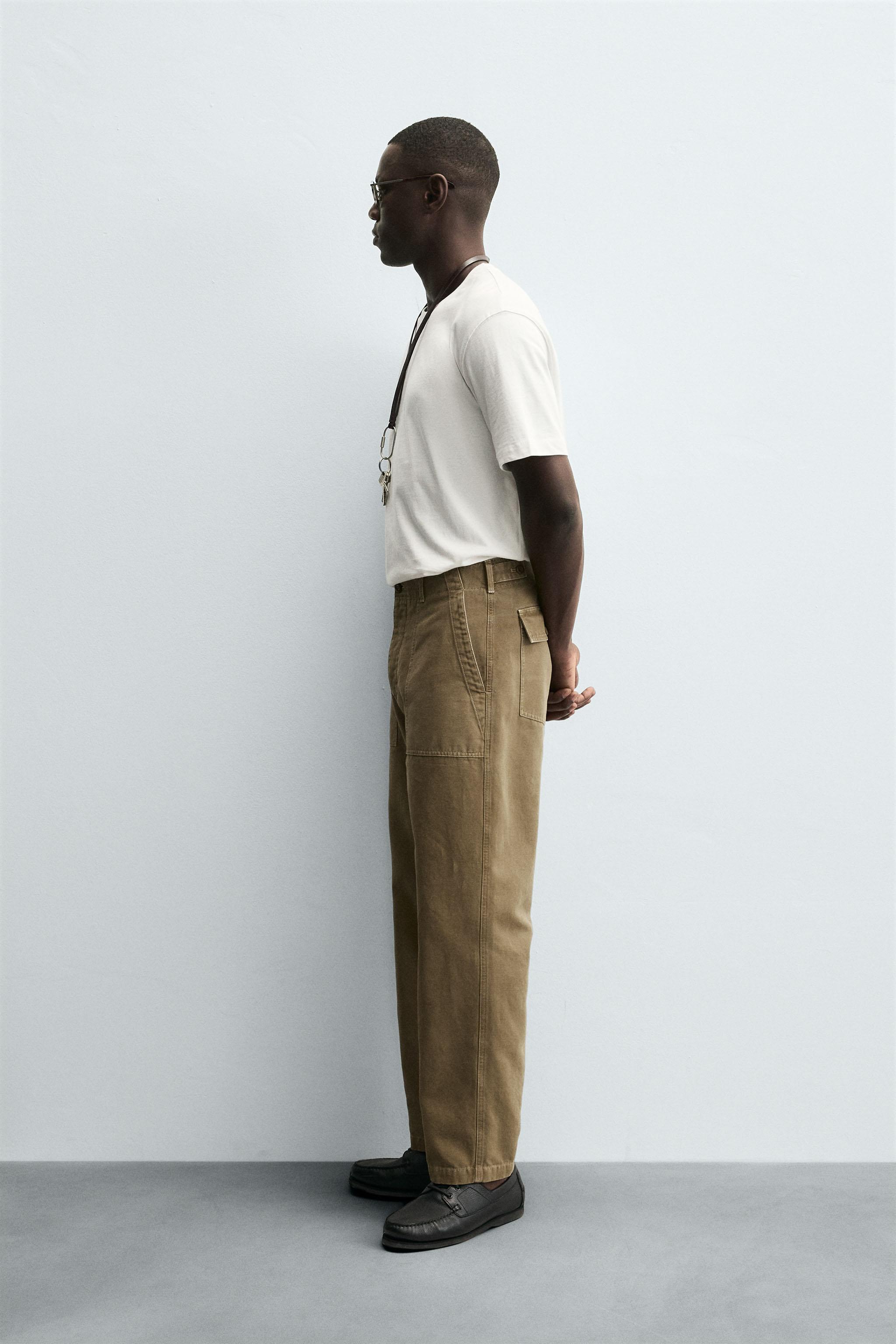 REGULAR FIT PANTS WITH POCKETS