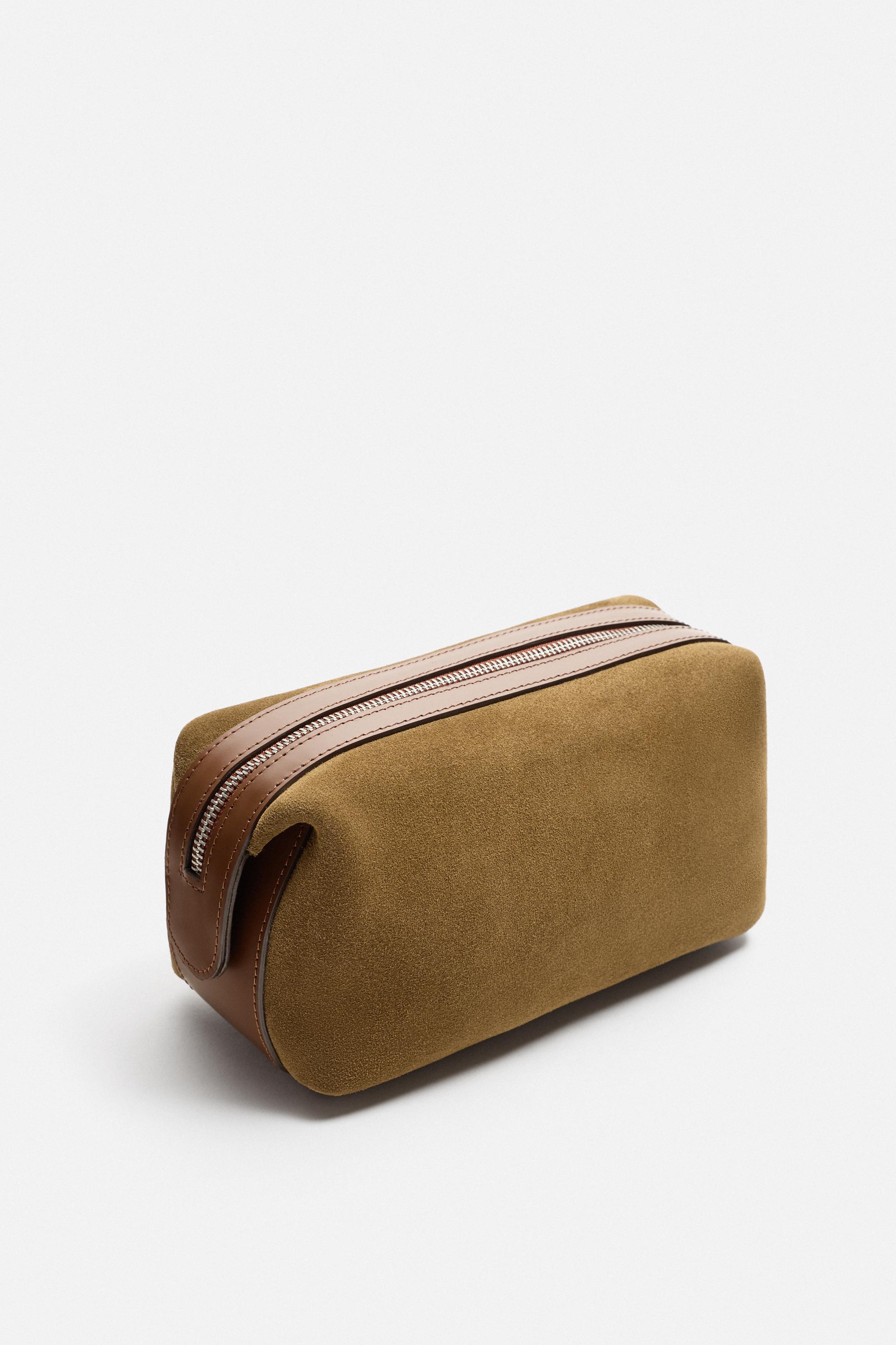 LEATHER TOILETRY BAG