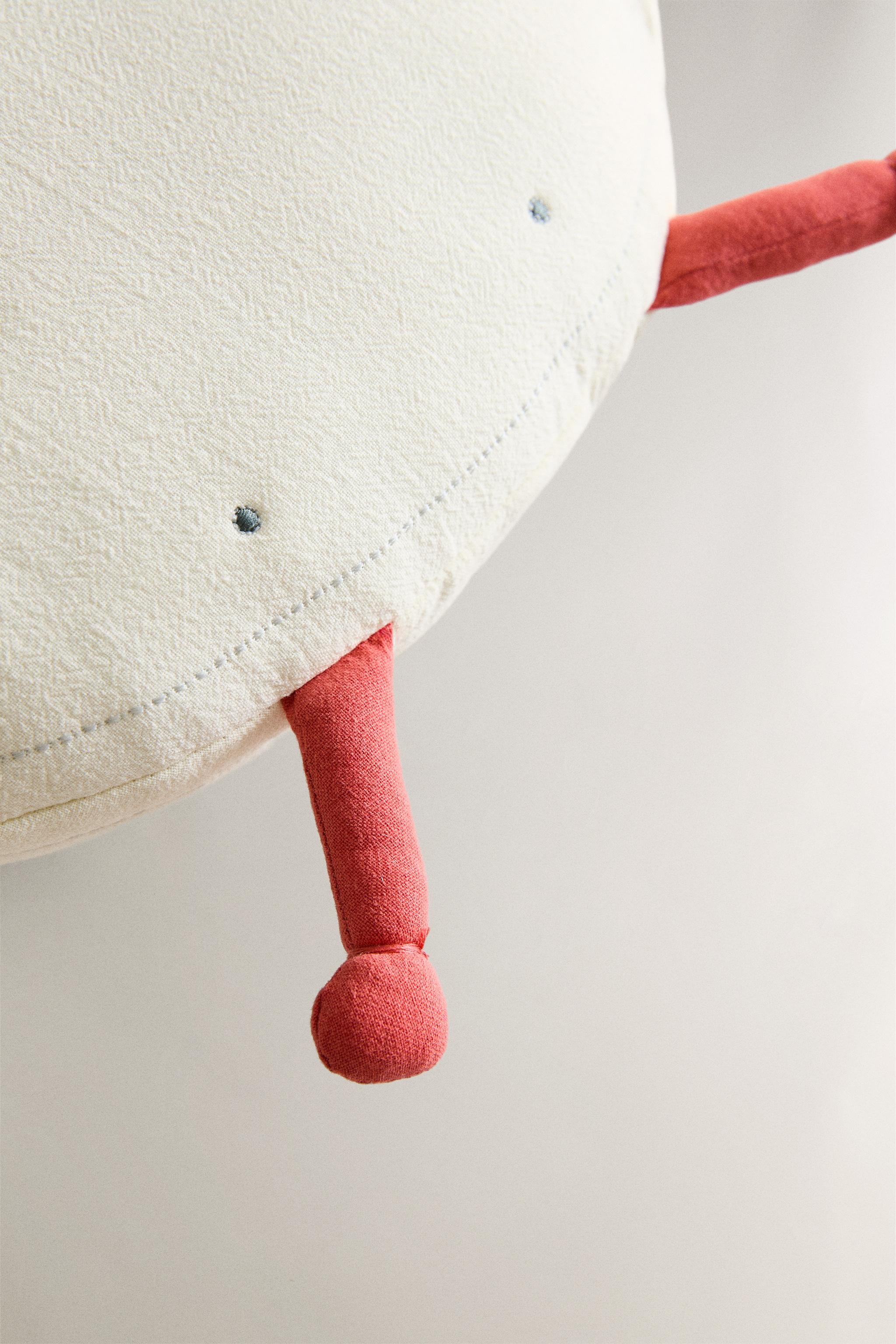 CHILDREN'S SPACECRAFT THROW PILLOW