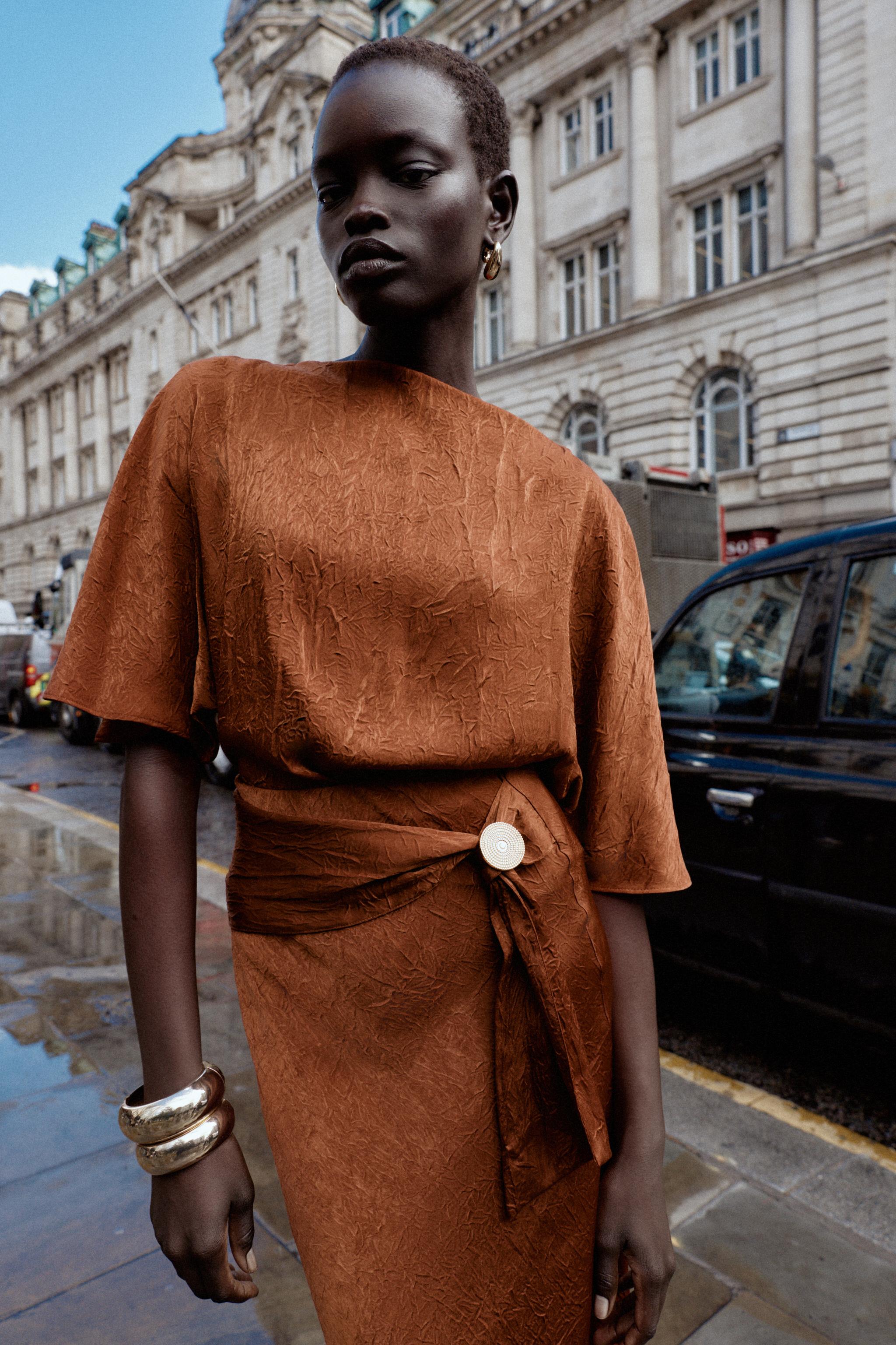 WRINKLED EFFECT SATIN TOP