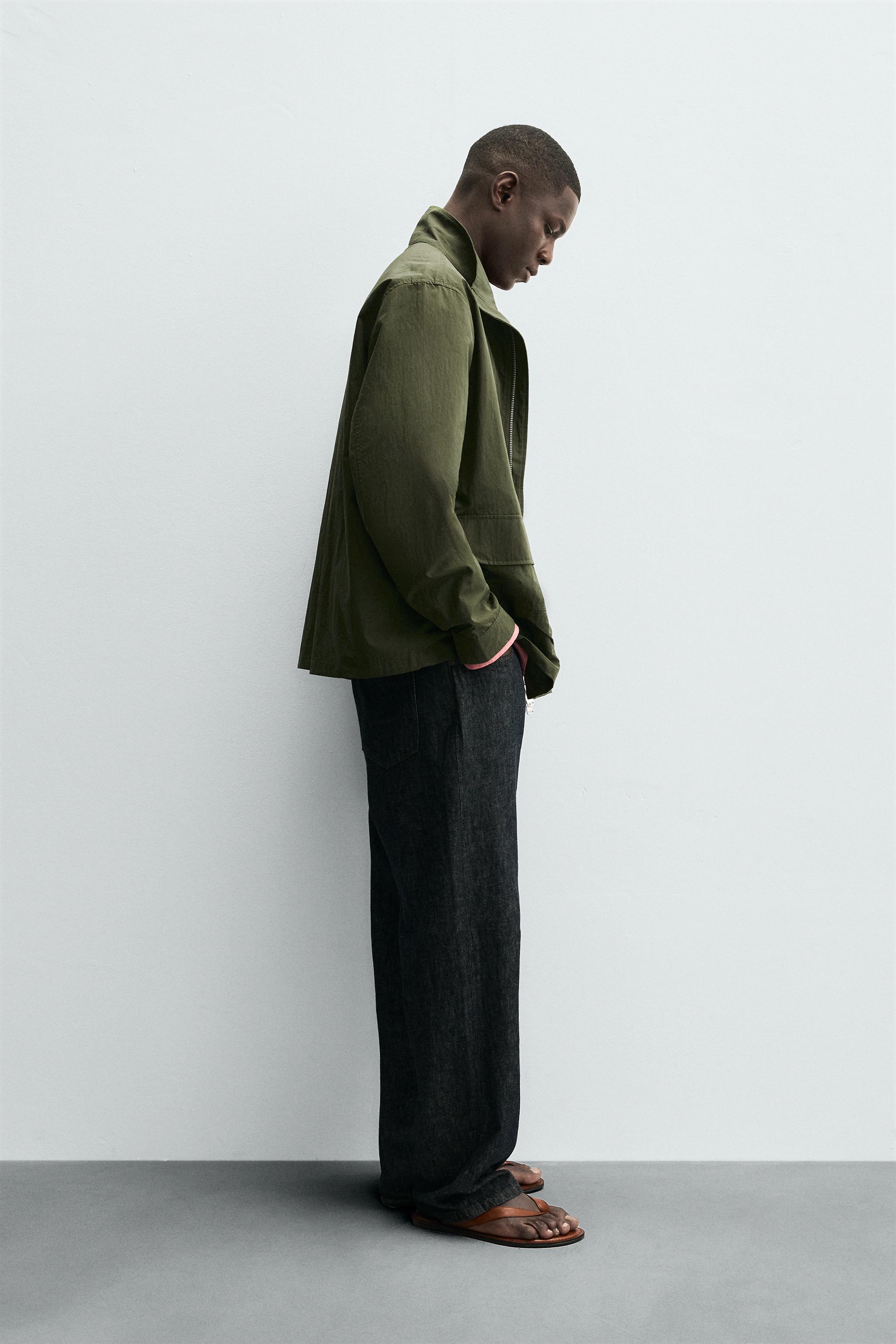 TECHNICAL PARKA WITH POCKETS