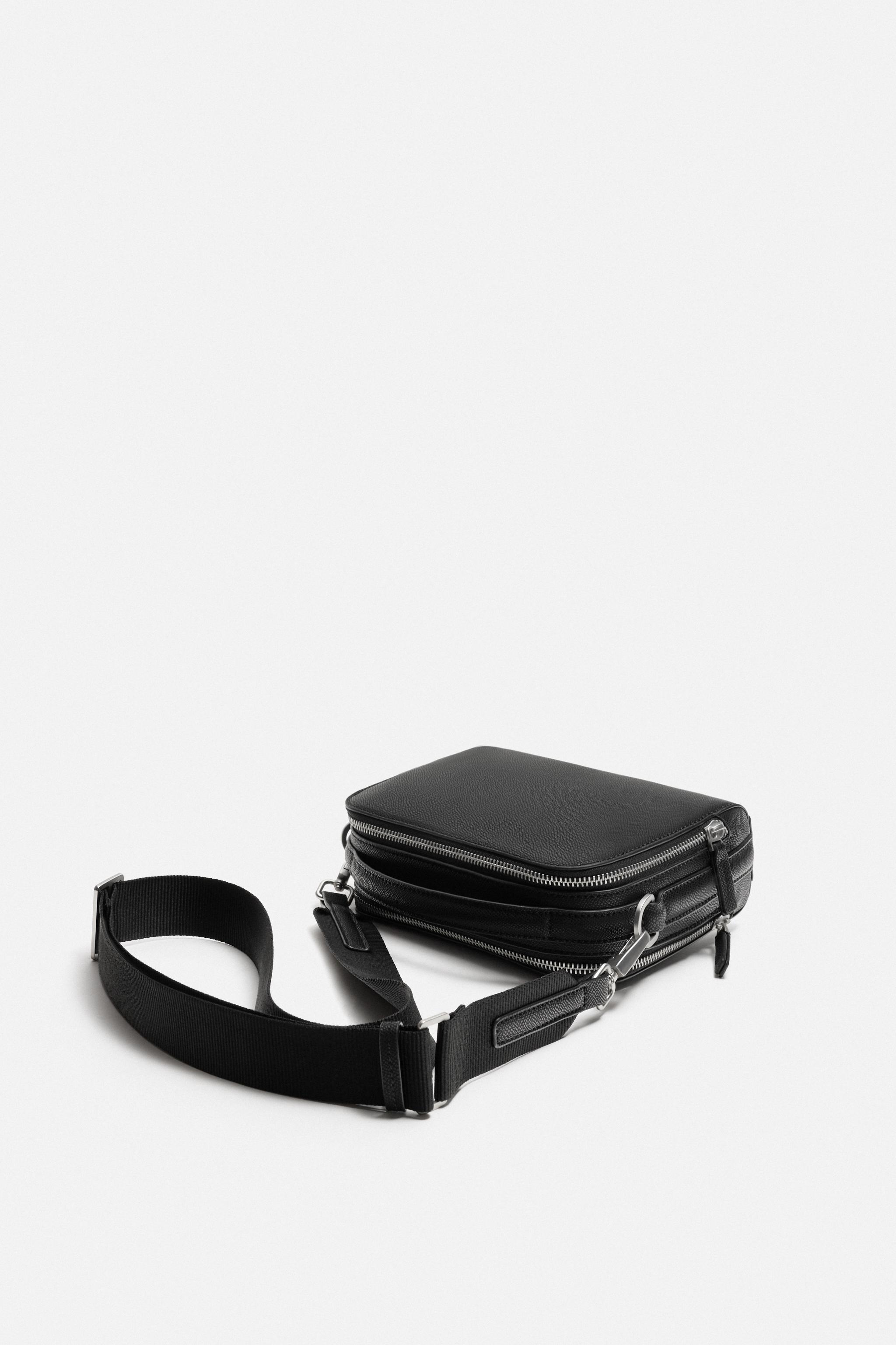 TEXTURED CROSSBODY BAG