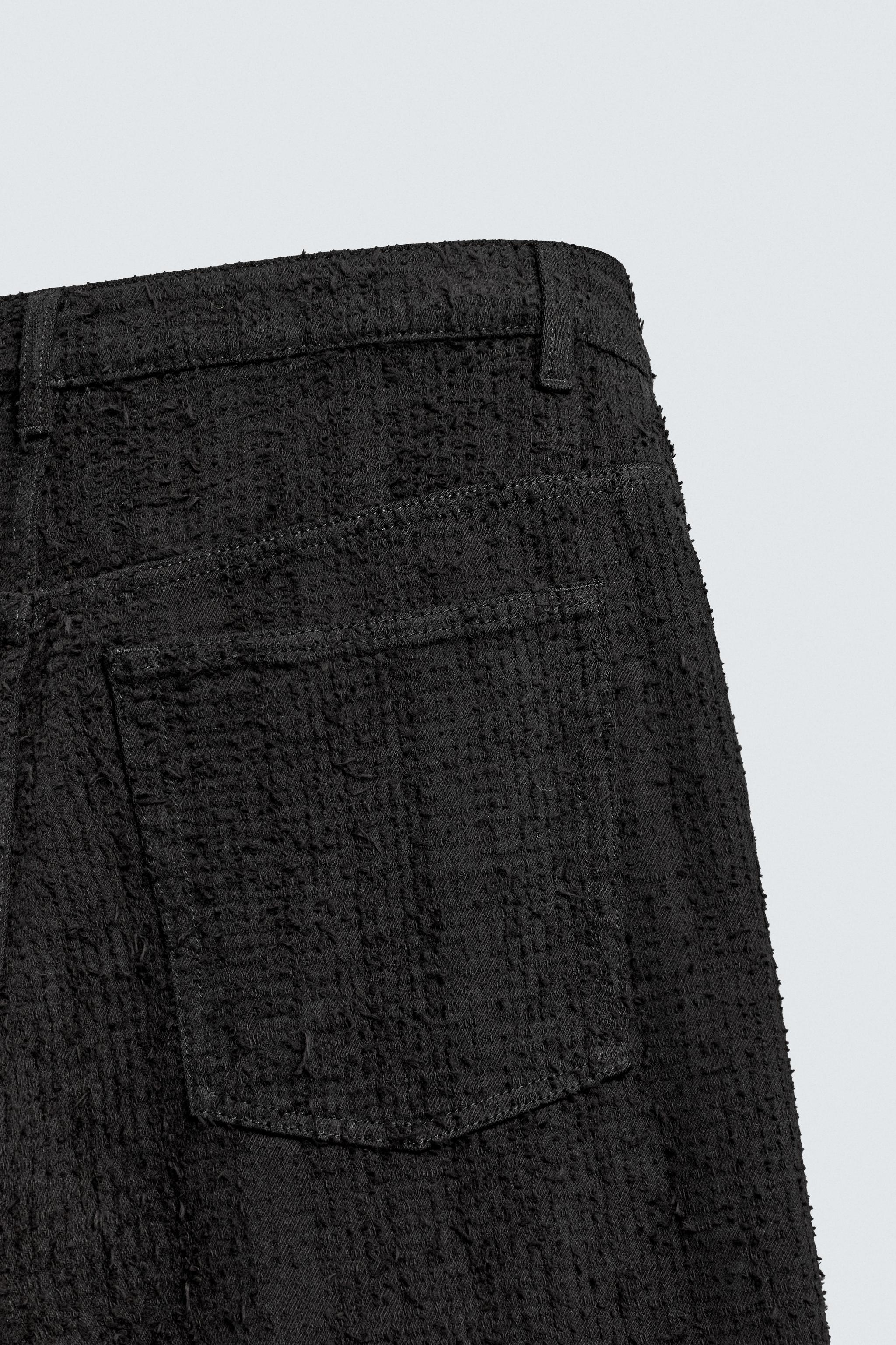 RELAXED FIT JEANS TEXTURE