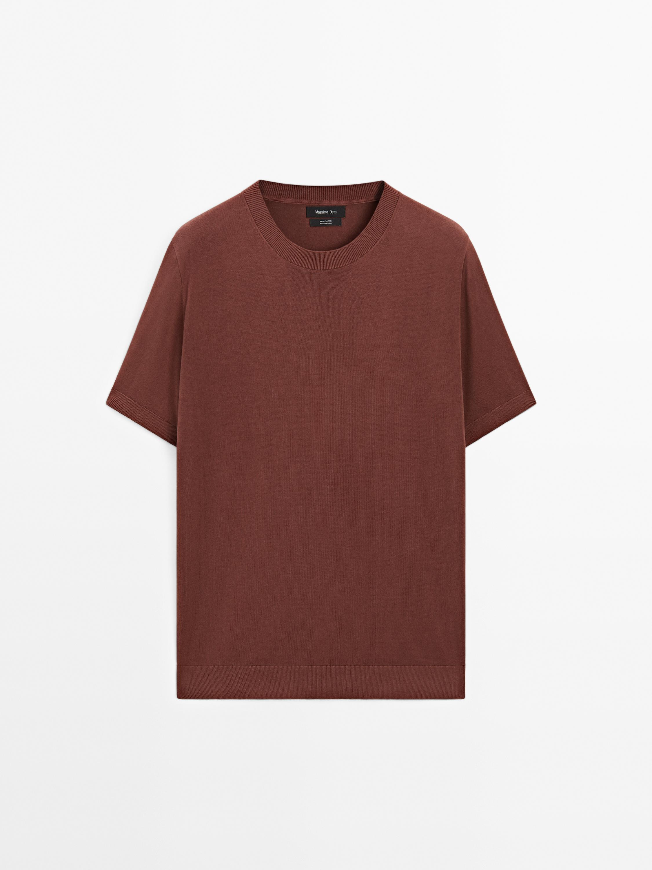 Short sleeve knit T-shirt