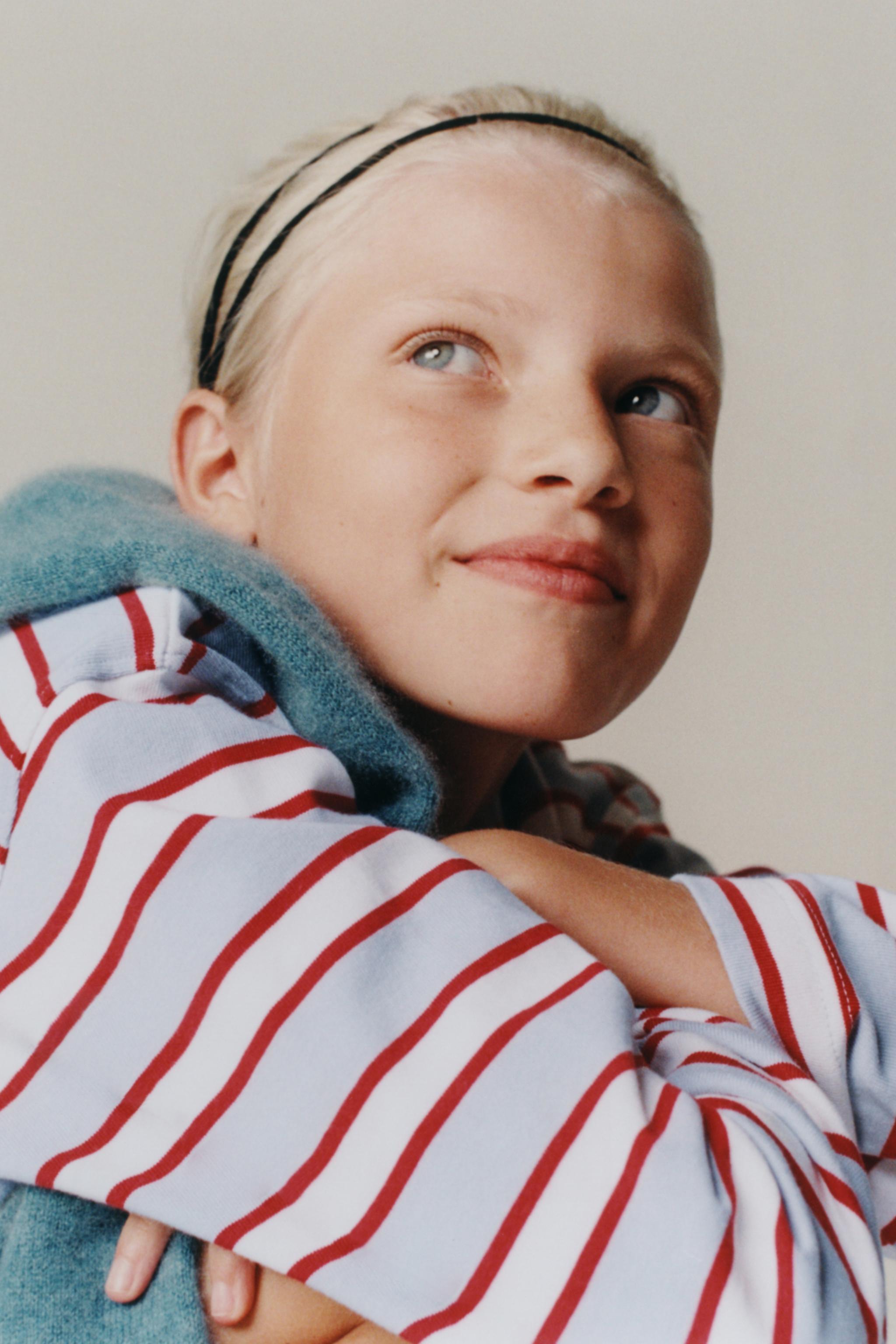 STRIPED HEART PATCH T-SHIRT