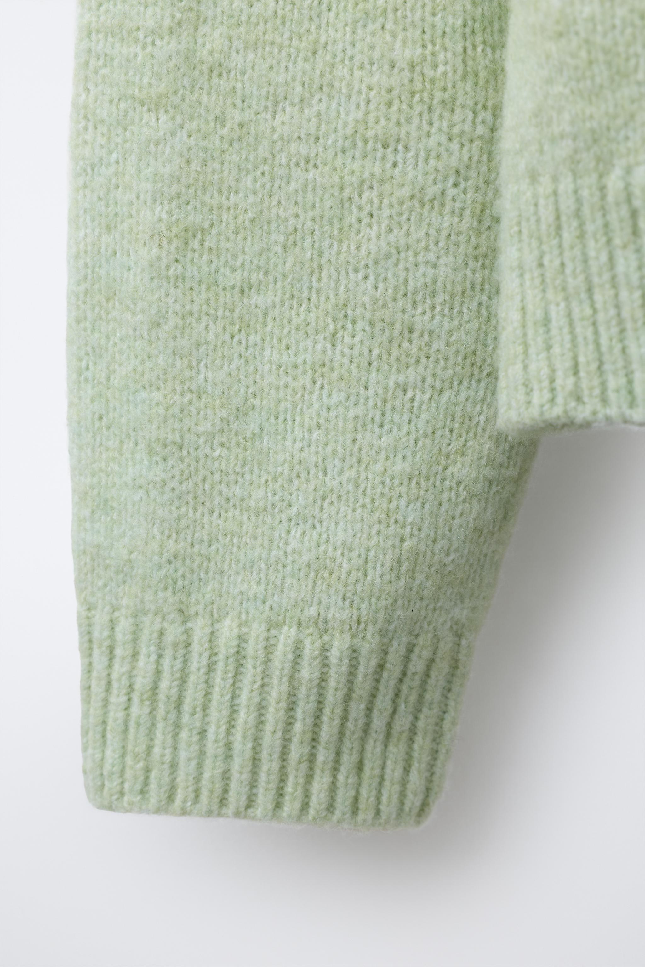 FLORAL CROCHET KNIT SWEATER