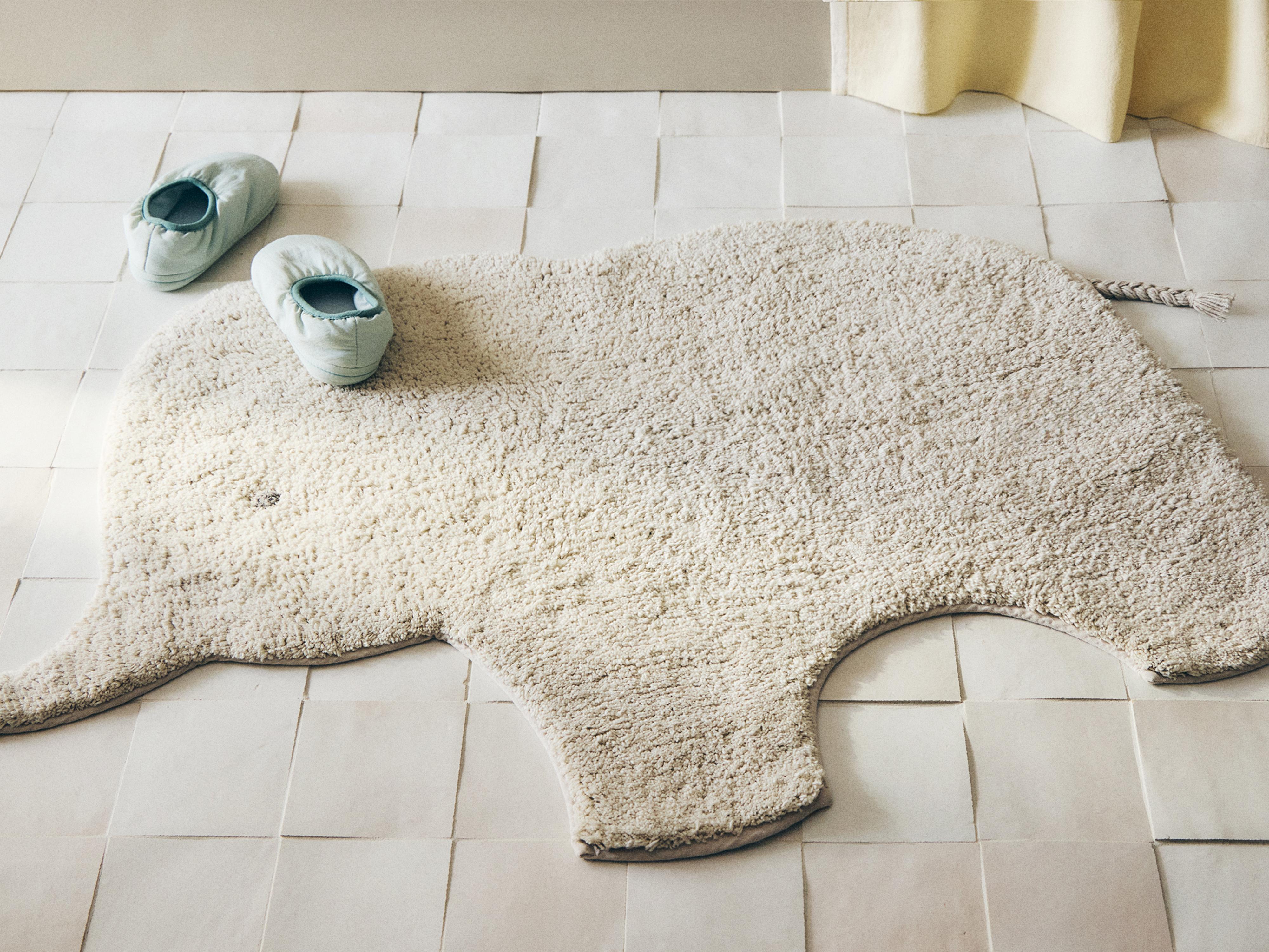CHILDREN'S ELEPHANT BATH MAT