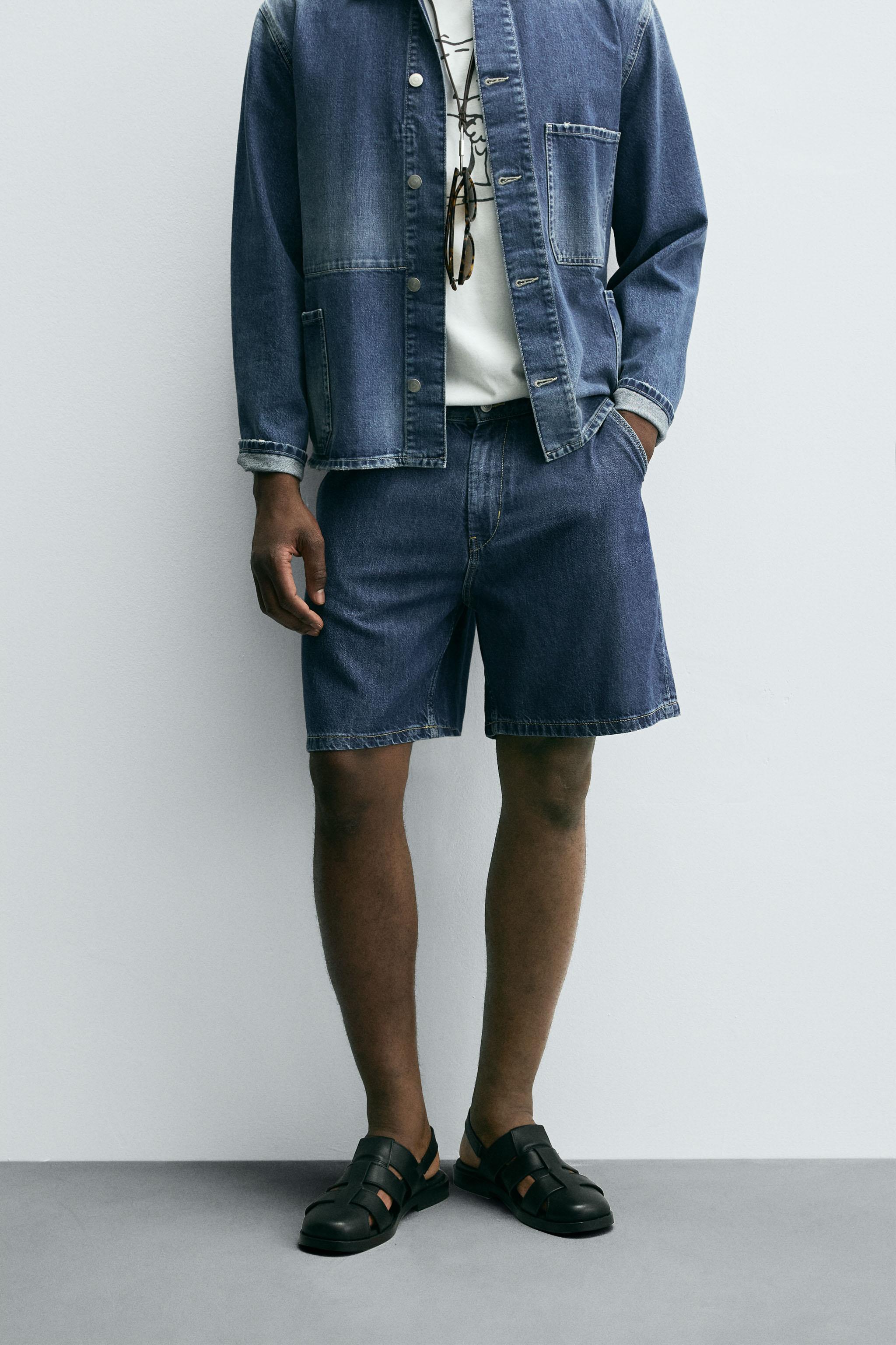 STRAIGHT FIT LIGHT DENIM BERMUDA SHORTS