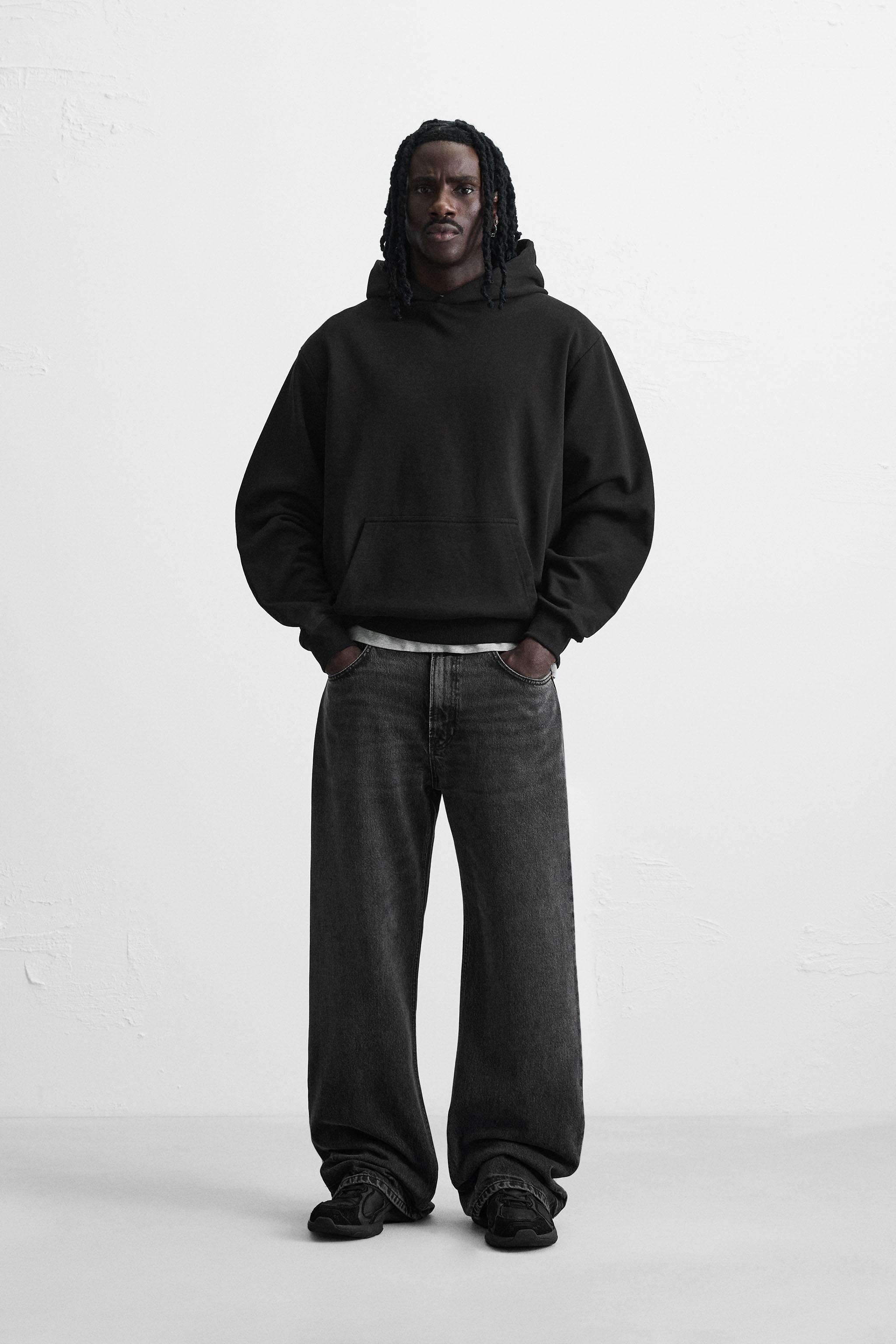 BASIC HOODIE SWEATSHIRT