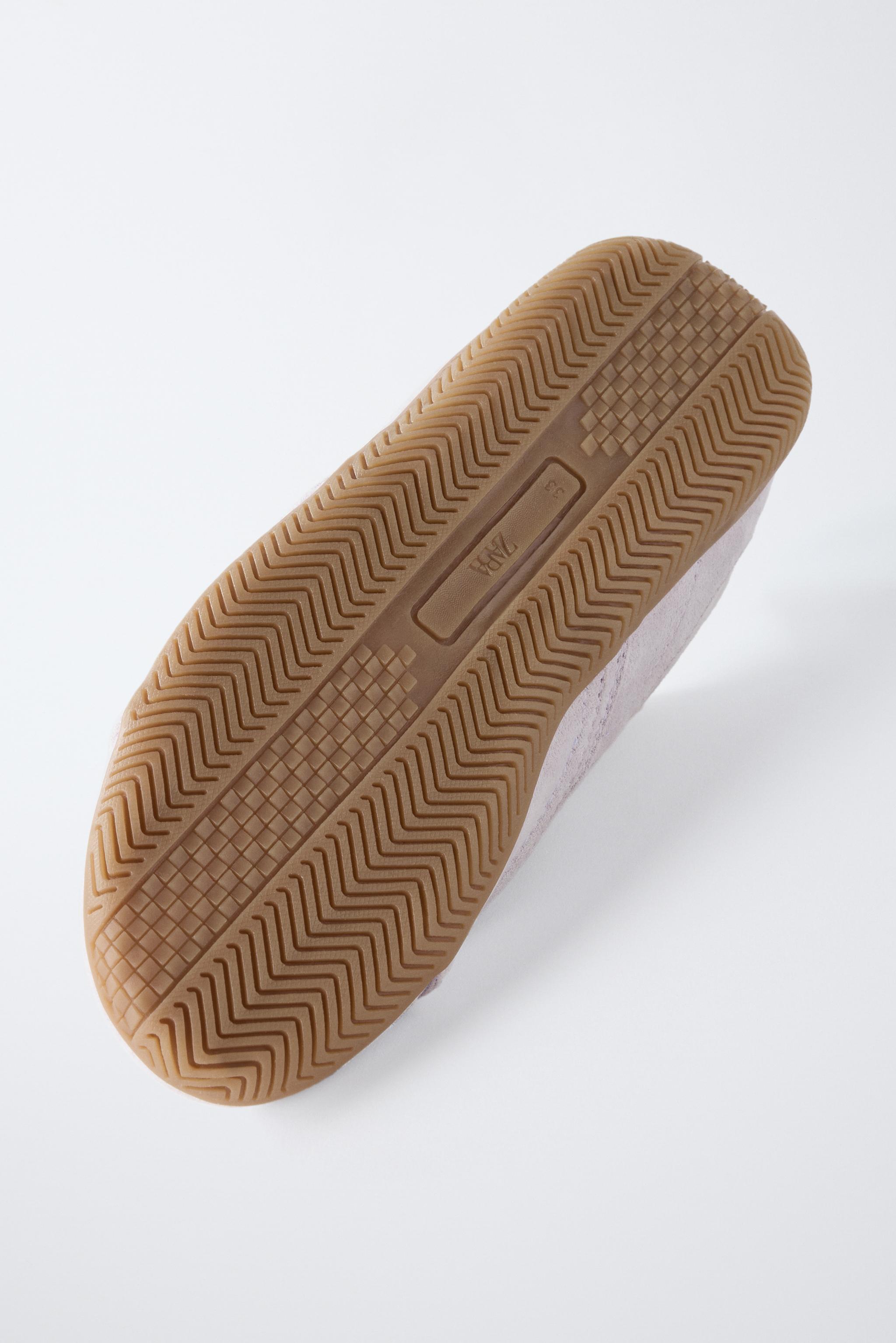 BEADED CLIP SNEAKERS