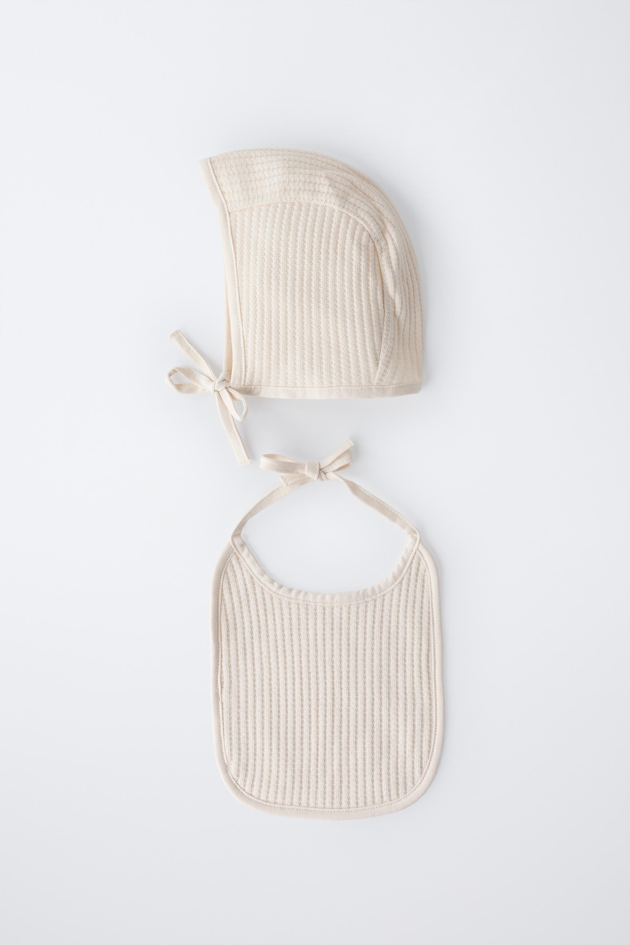 STRUCTURED BONNET AND BIB SET