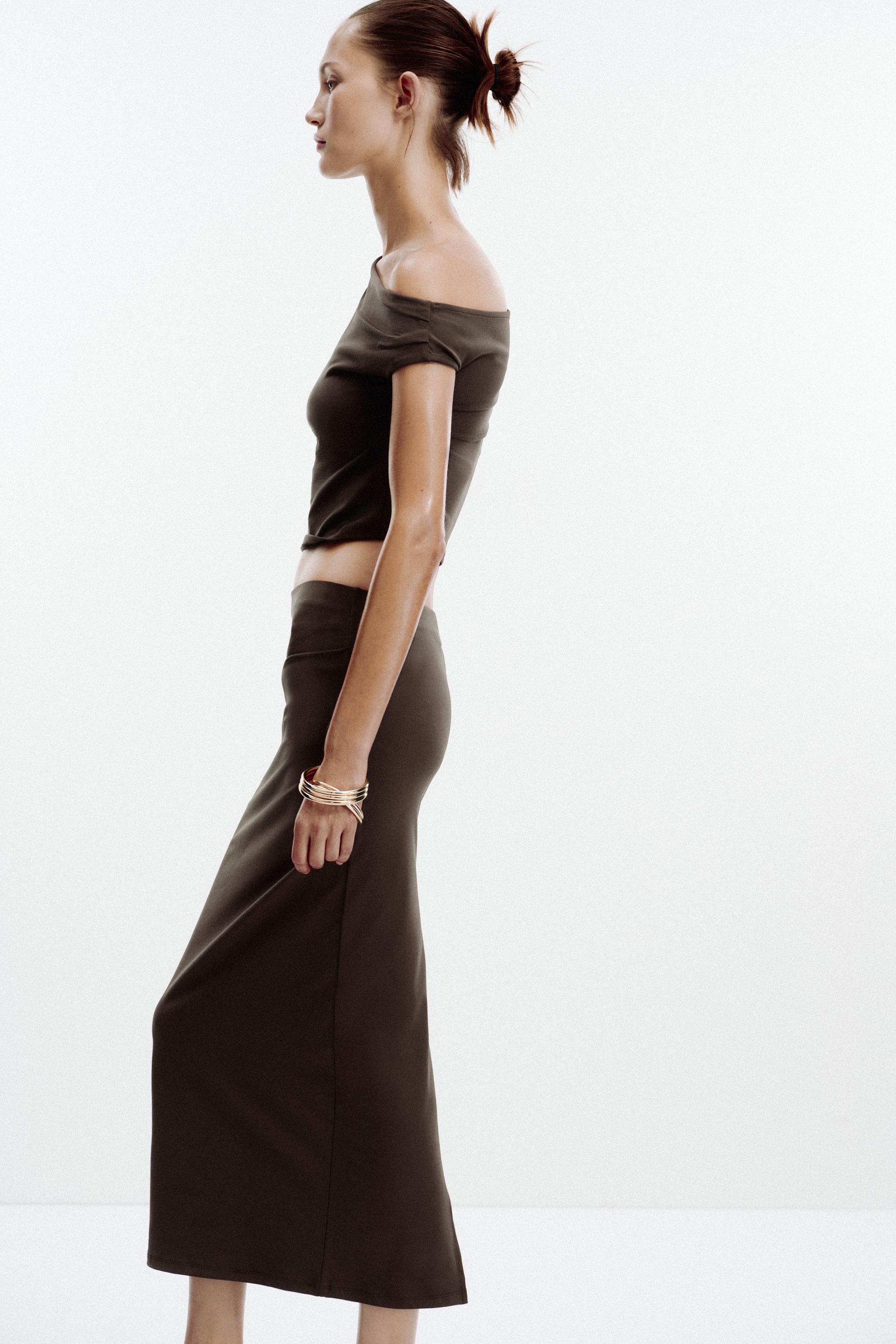 ASYMMETRIC TEXTURED TOP