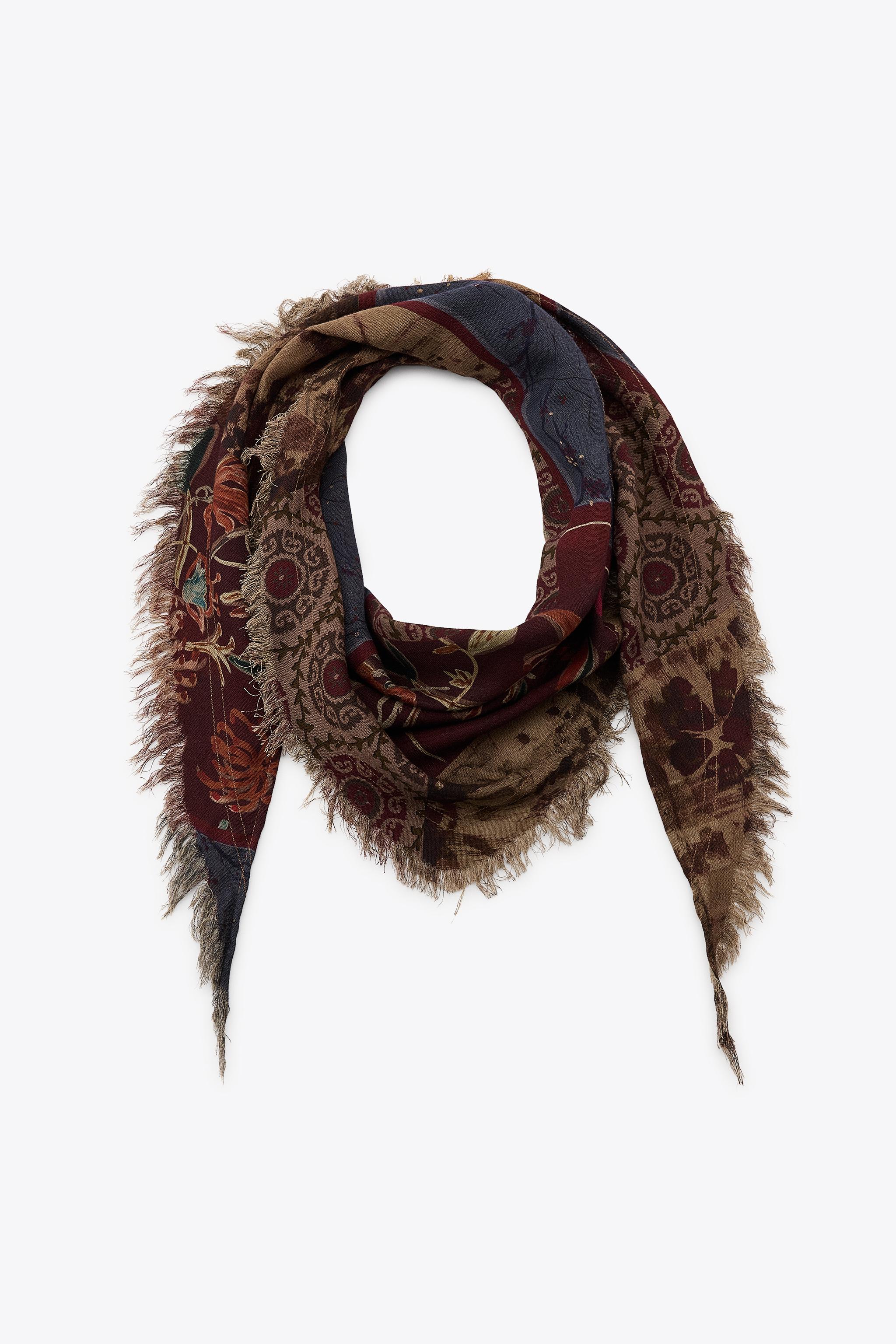 PRINTED FRINGED BANDANA