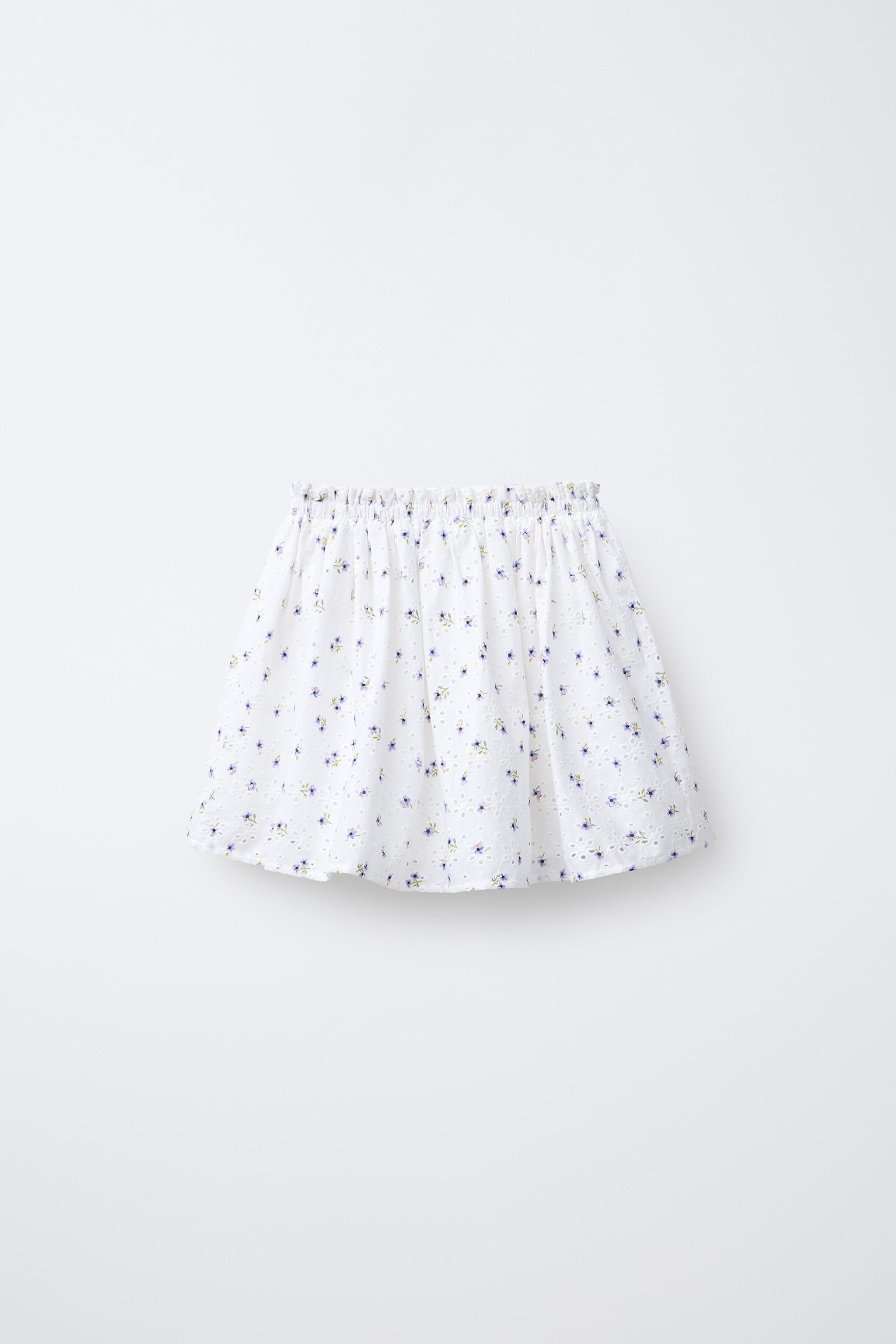 FLORAL EMBROIDERED SKORT