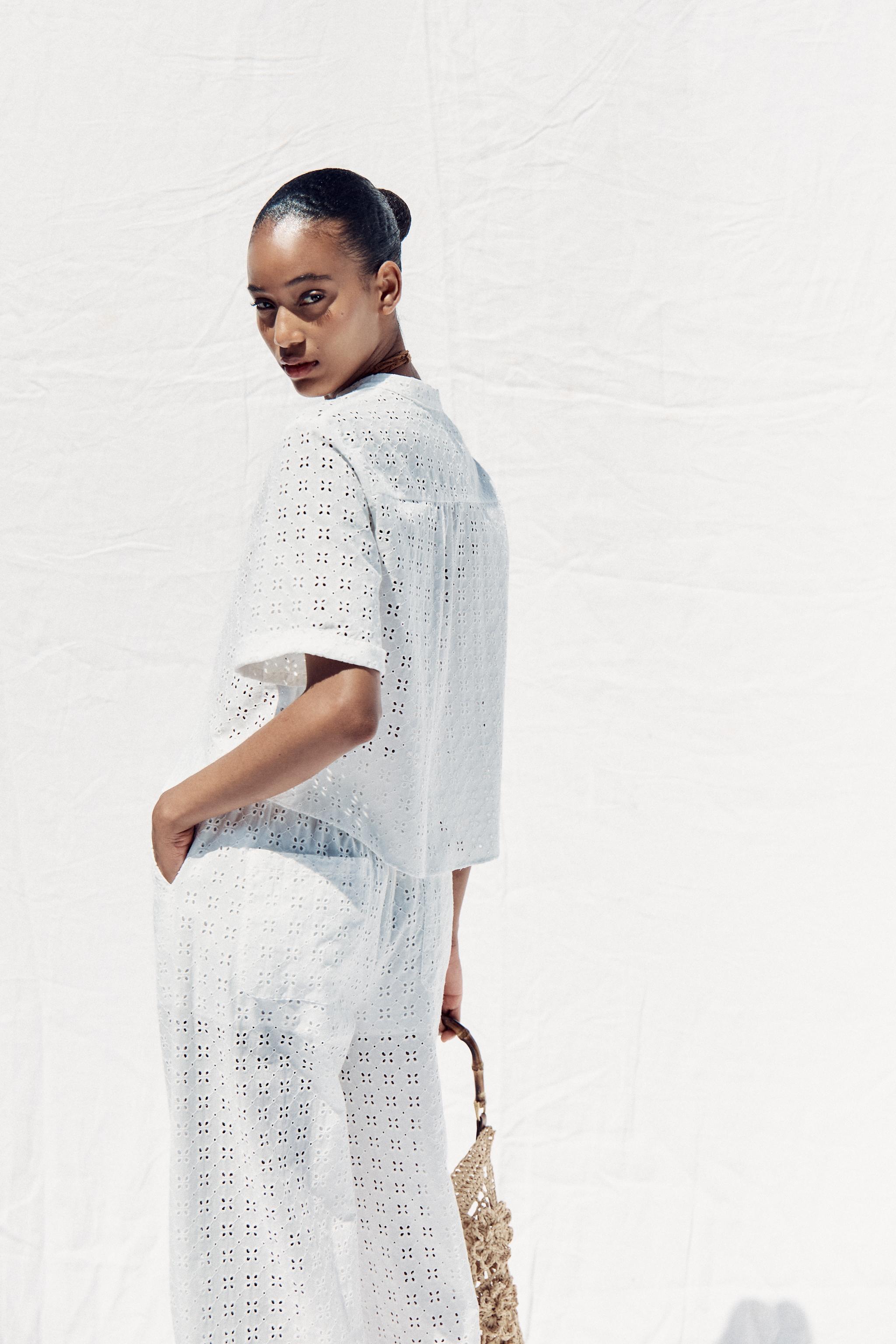 SHORT SLEEVE EYELET EMBROIDERED SHIRT