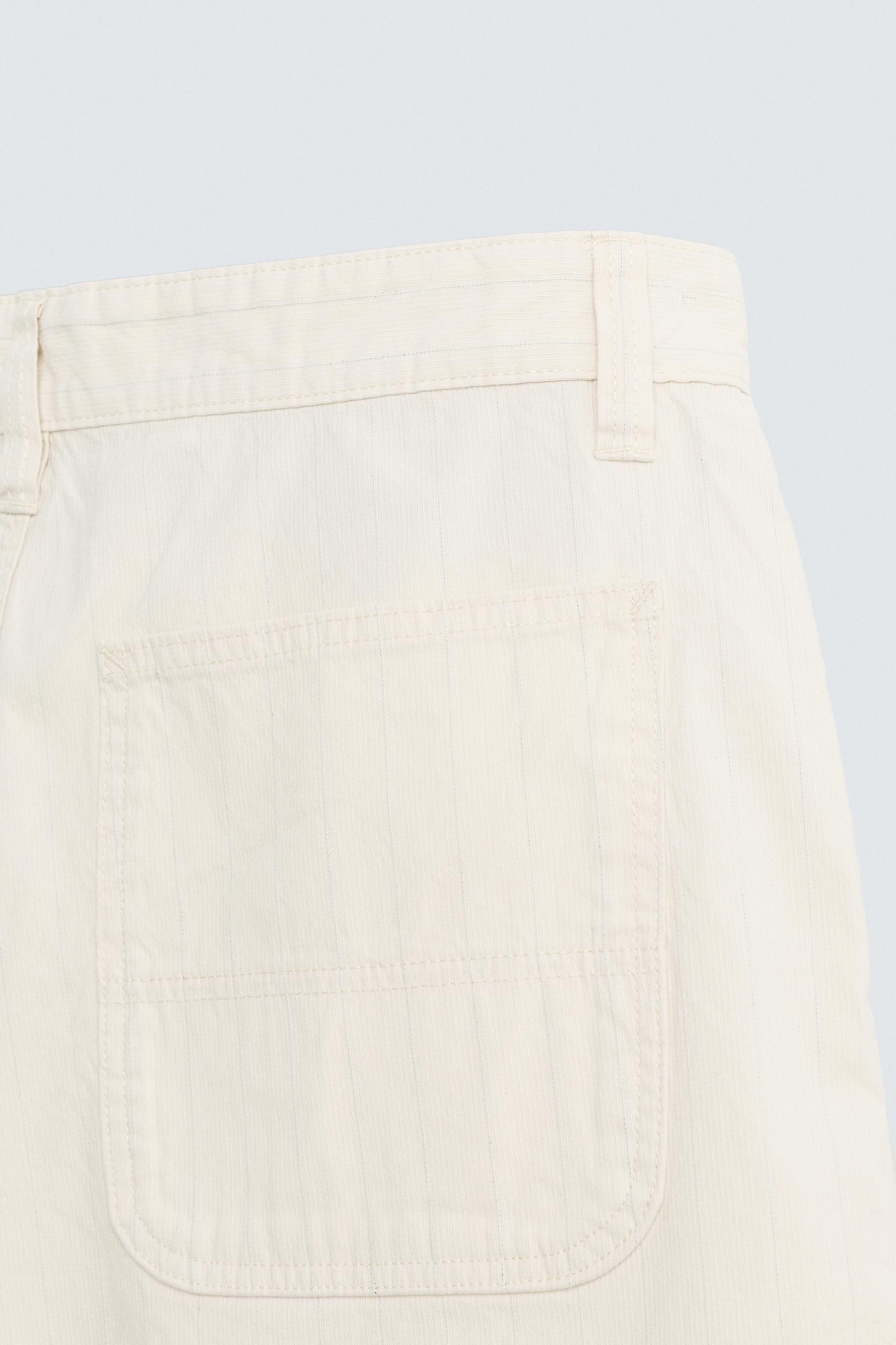 STRIPED REGULAR FIT SHORTS