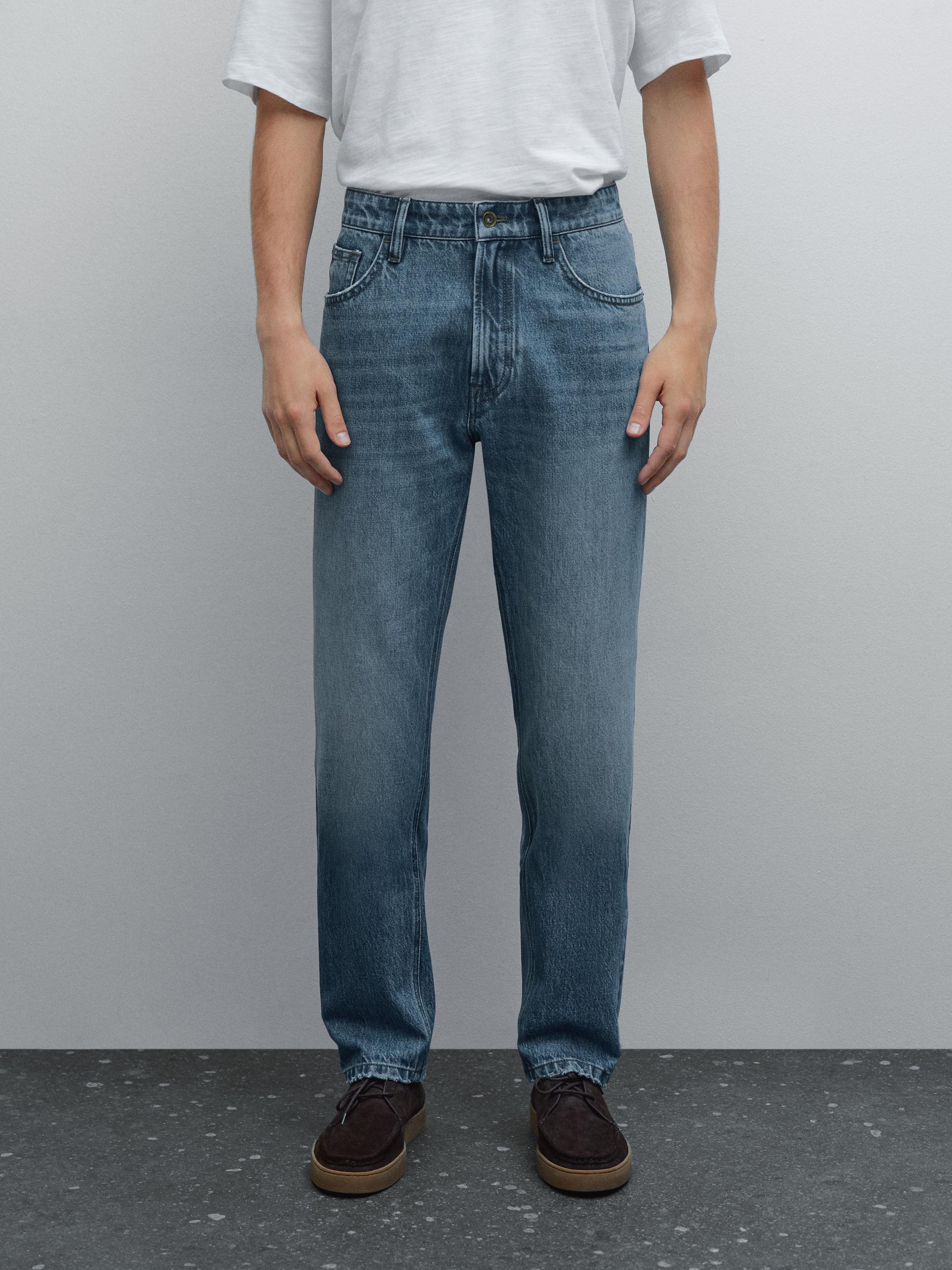Tapered fit jeans