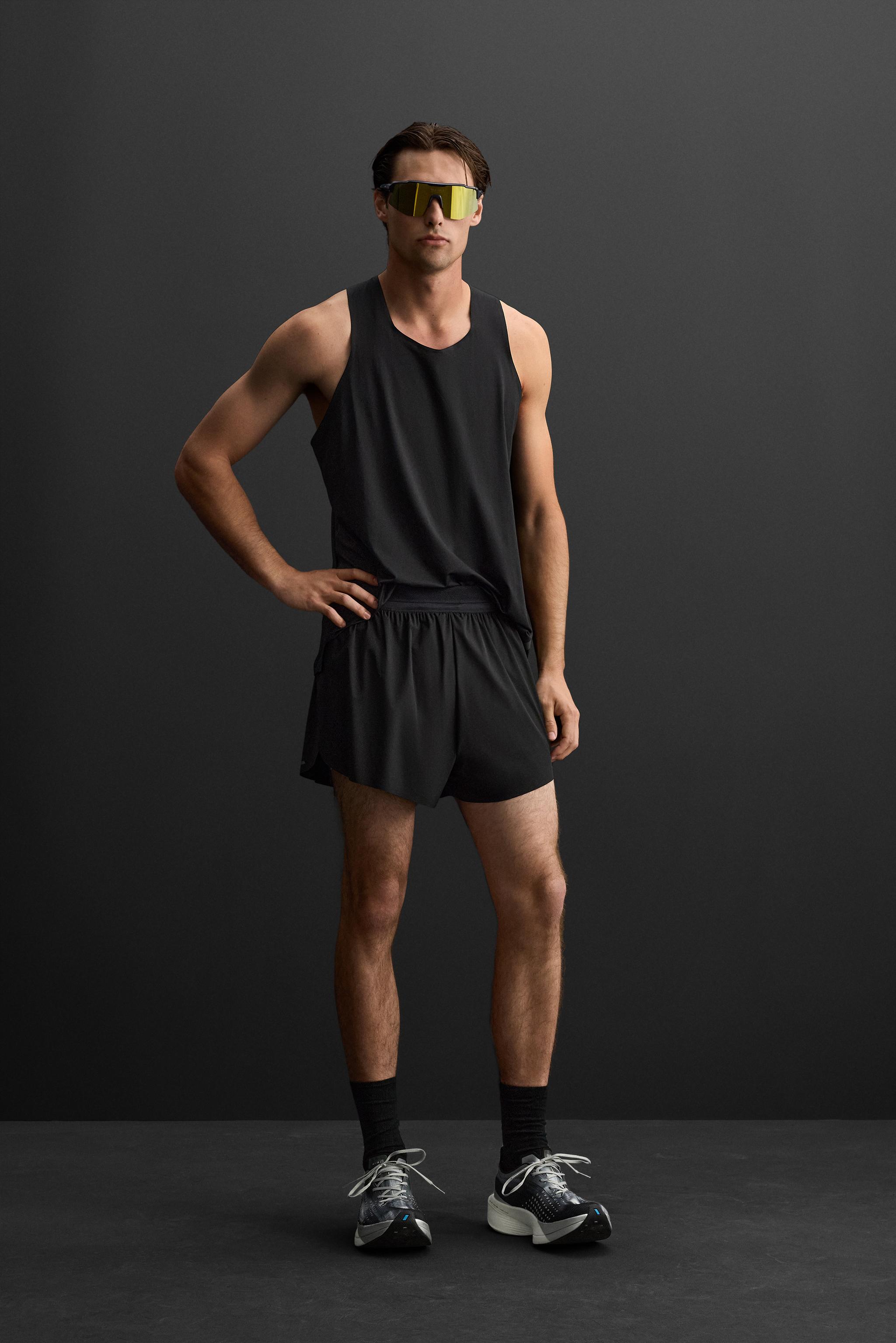 SHORT RUNNING SHORTS