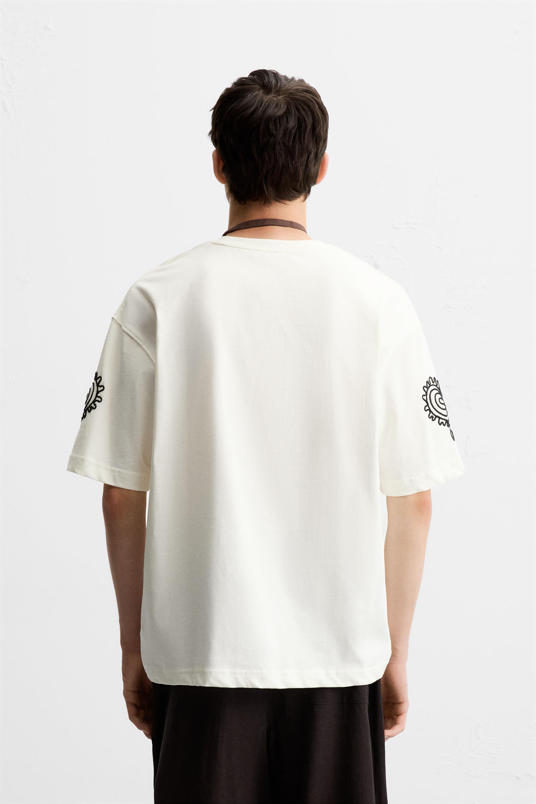 CONTRAST EMBROIDERY SHIRT