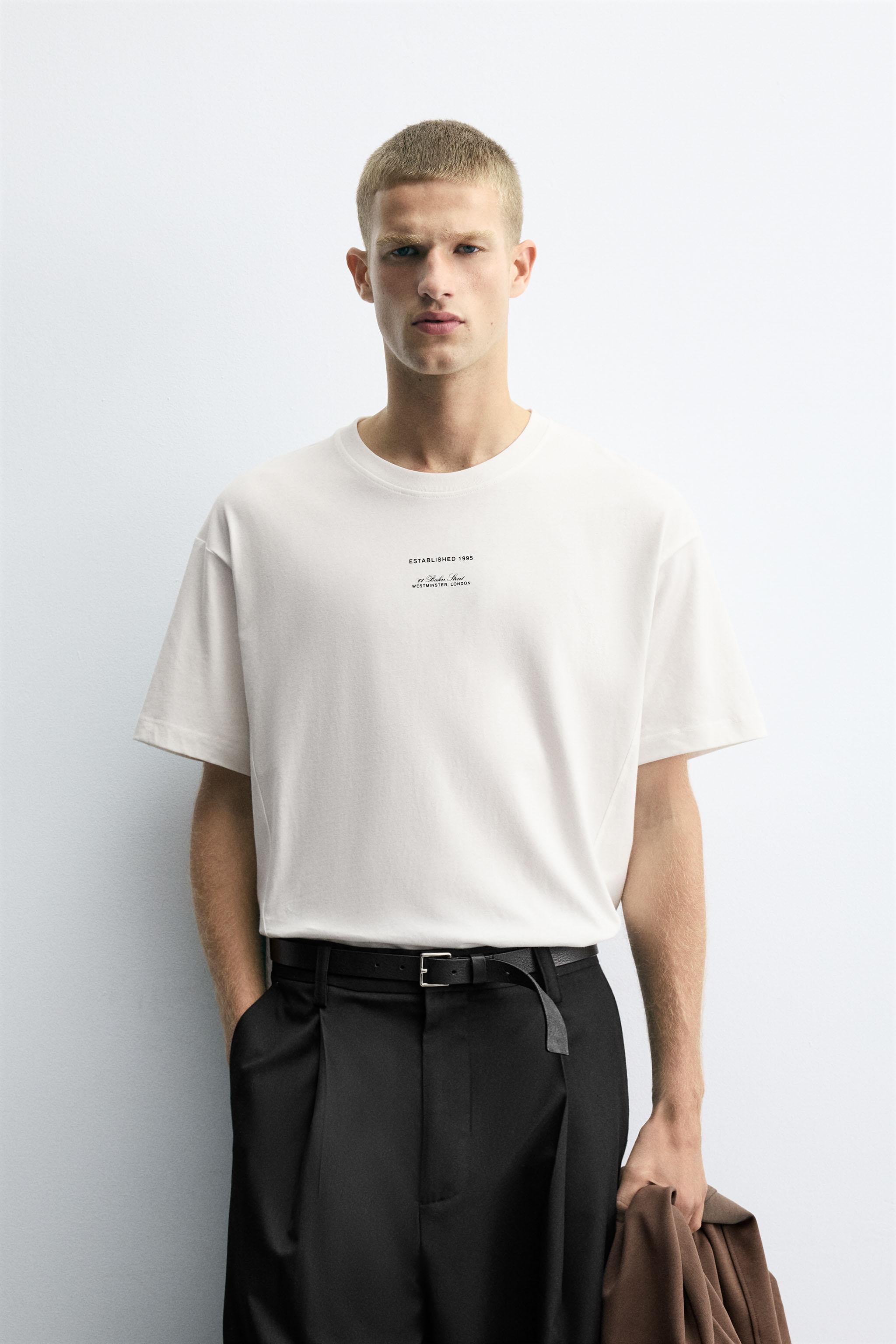 CONTRAST LABEL T-SHIRT