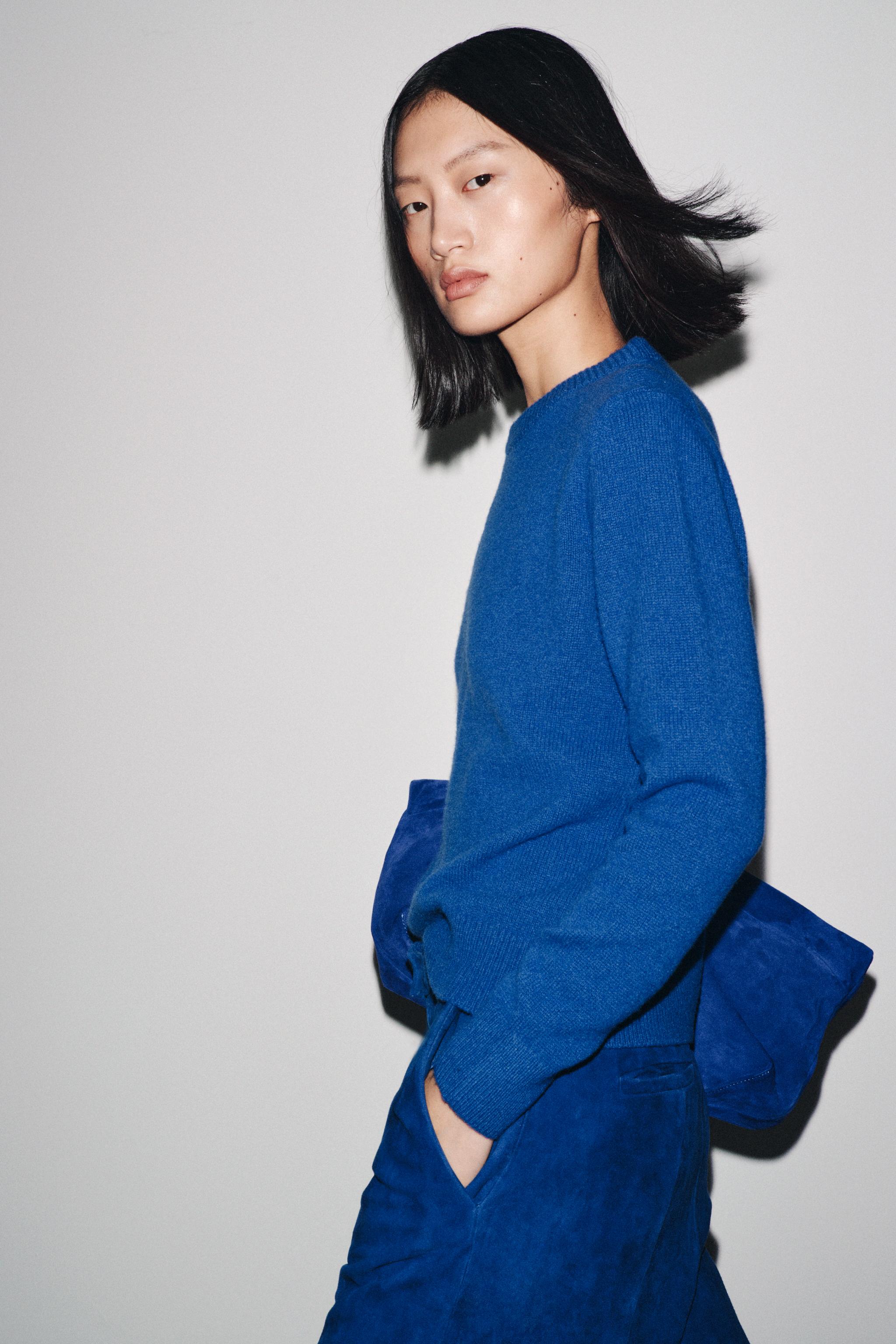 BASIC CASHMERE AND WOOL SWEATER