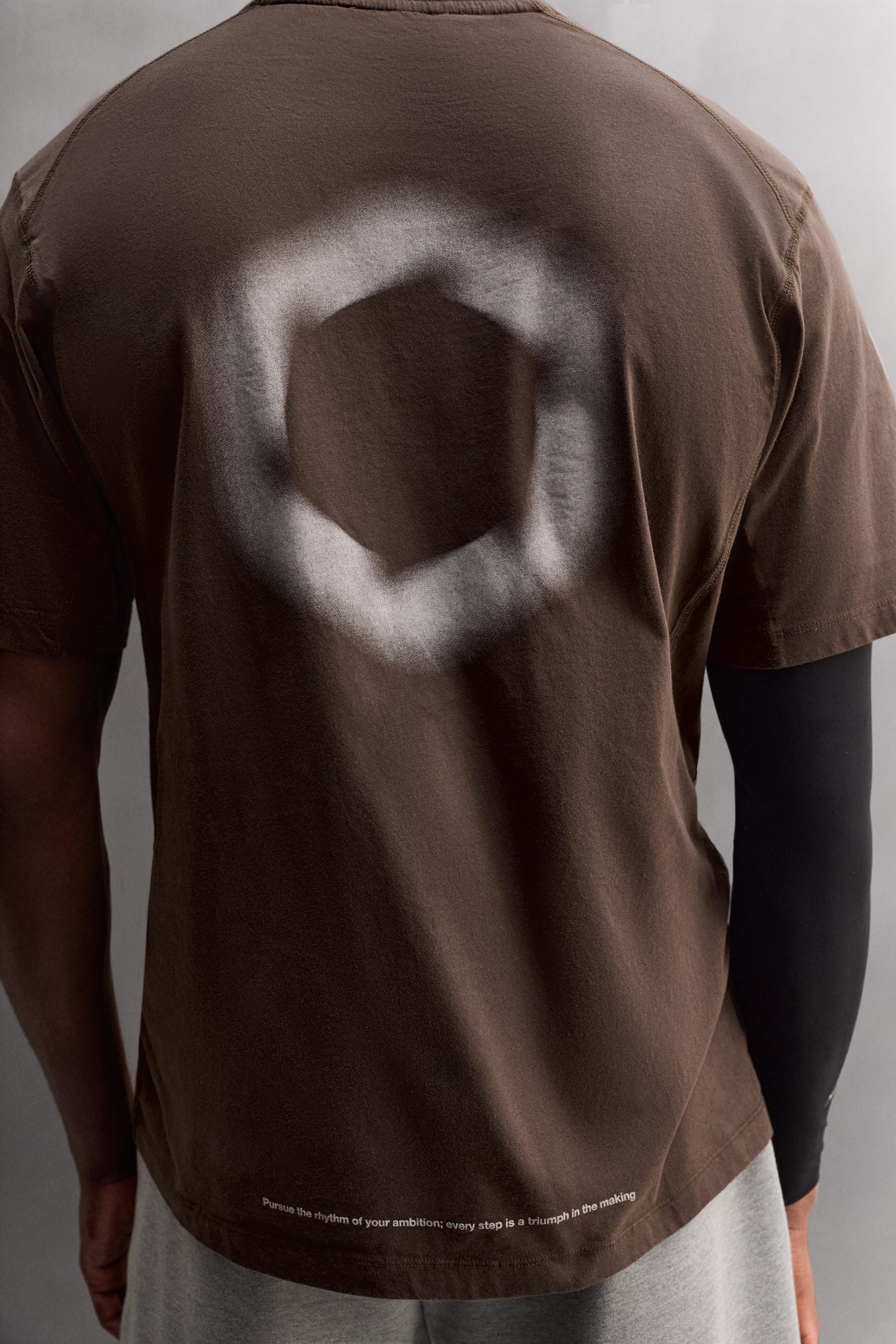 RUNNING GRAPHIC PRINT T-SHIRT