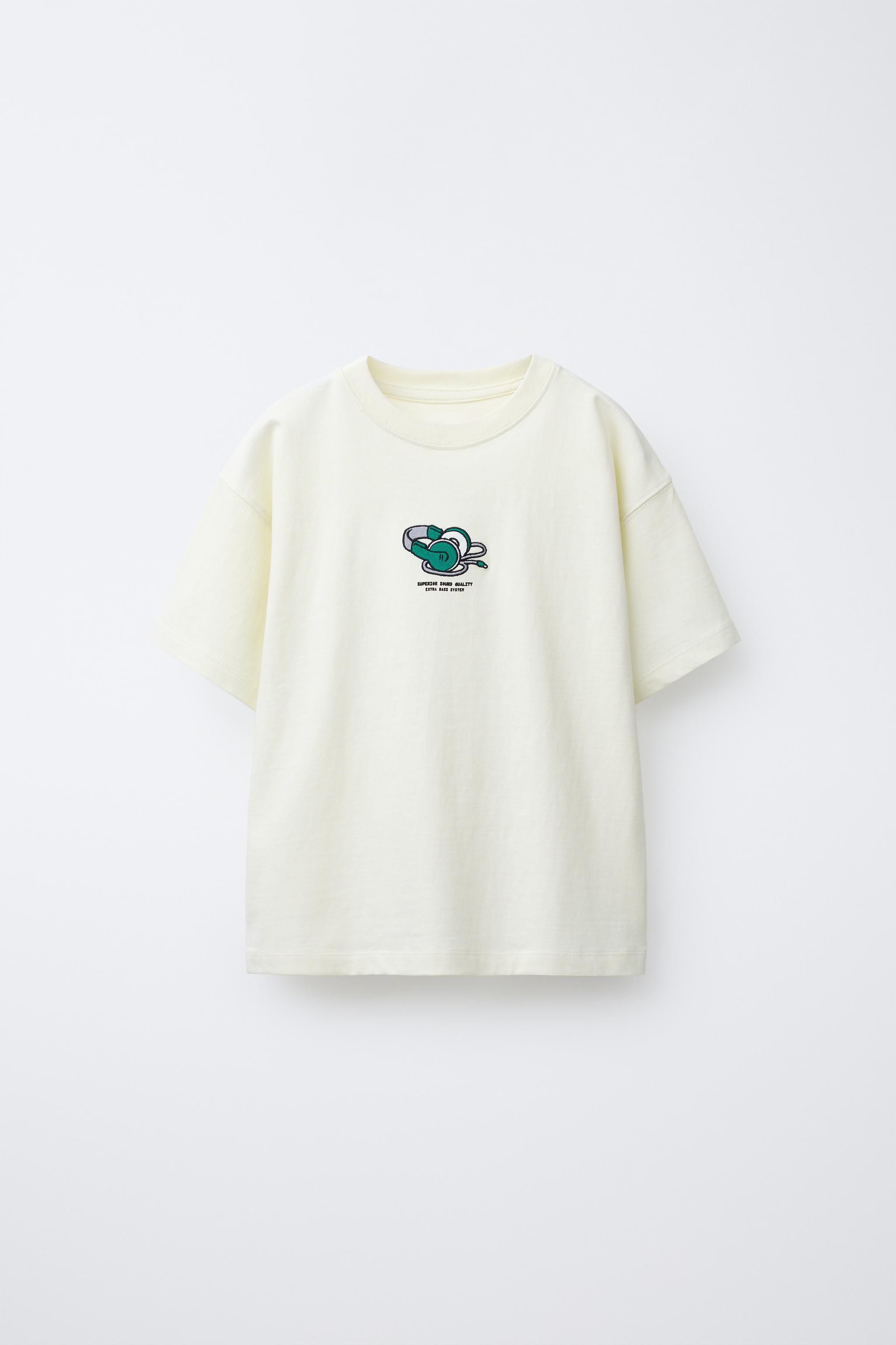 EMBROIDERED DETAIL T-SHIRT