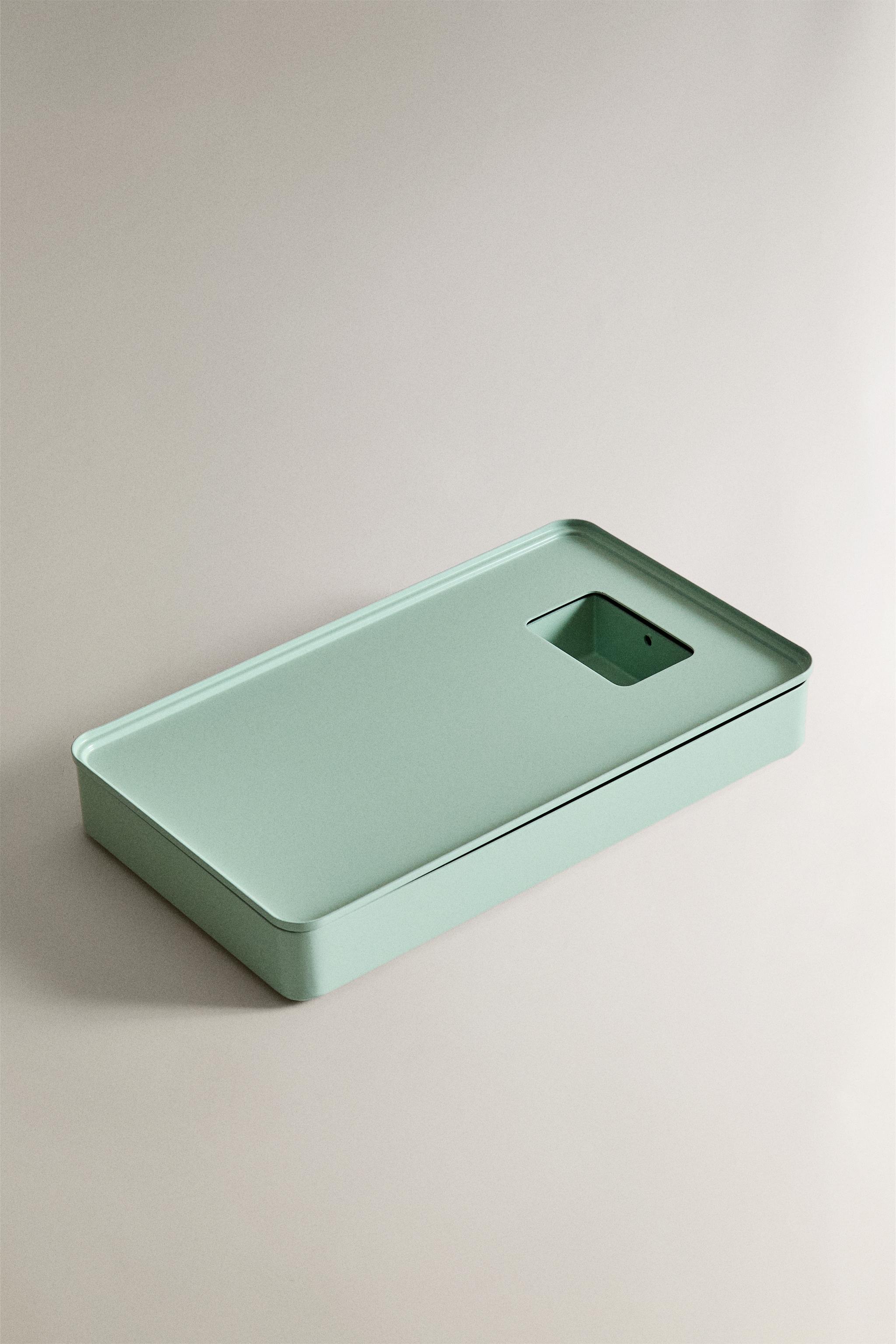 CHILDREN'S METAL DESK ORGANIZER ACCESSORY