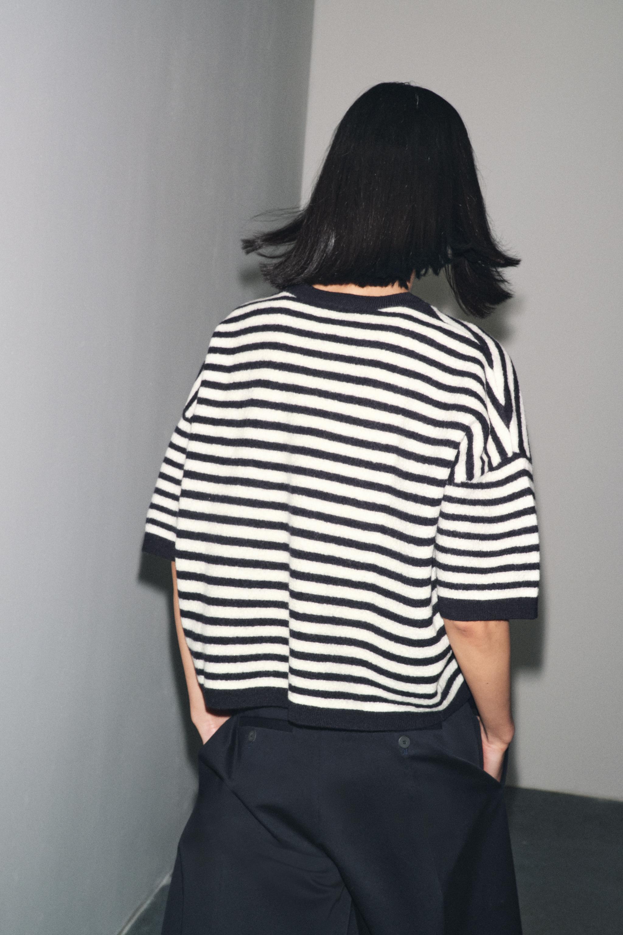 100% WOOL STRIPED SWEATER