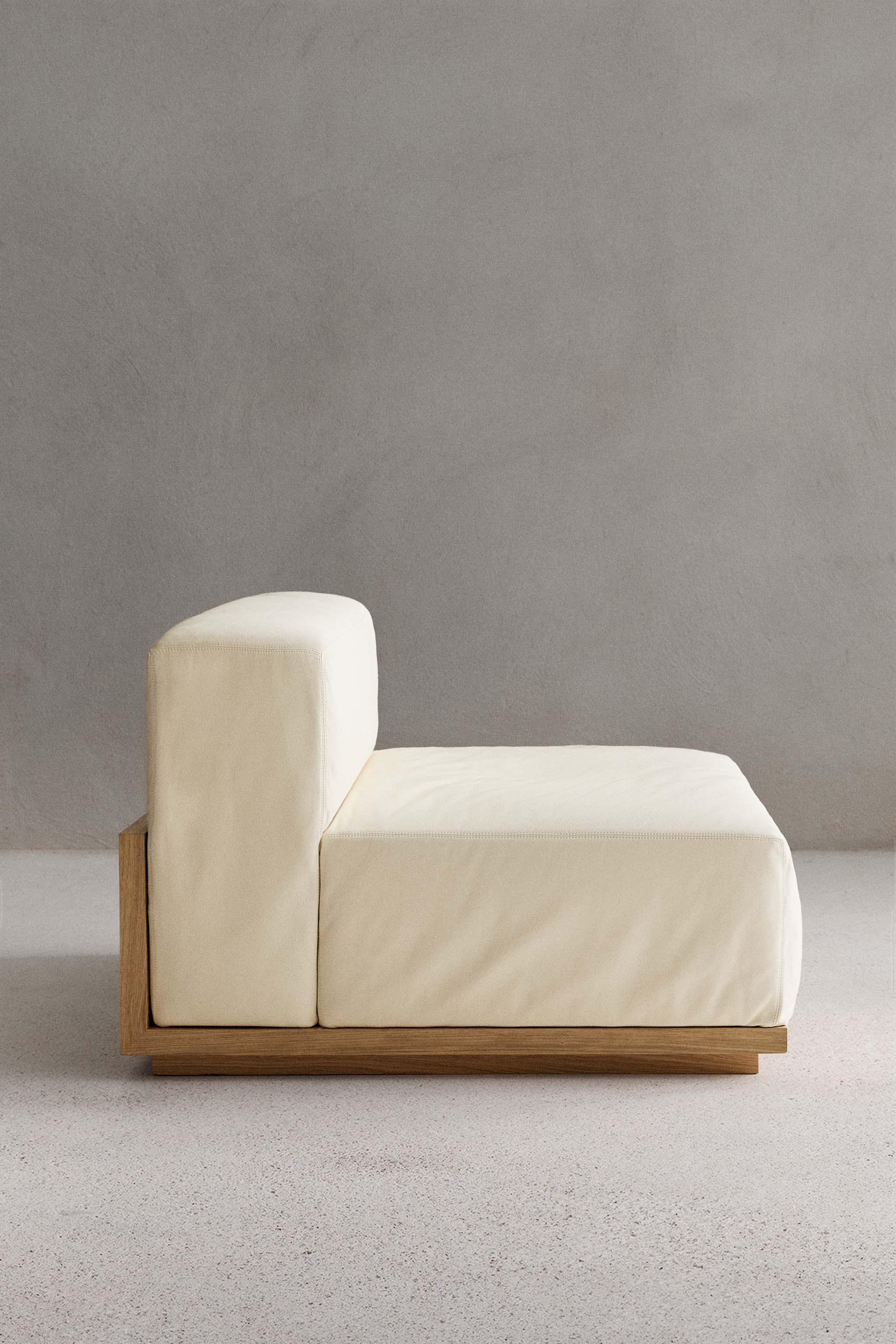 SOFA 02 | CENTERPIECE MODULE