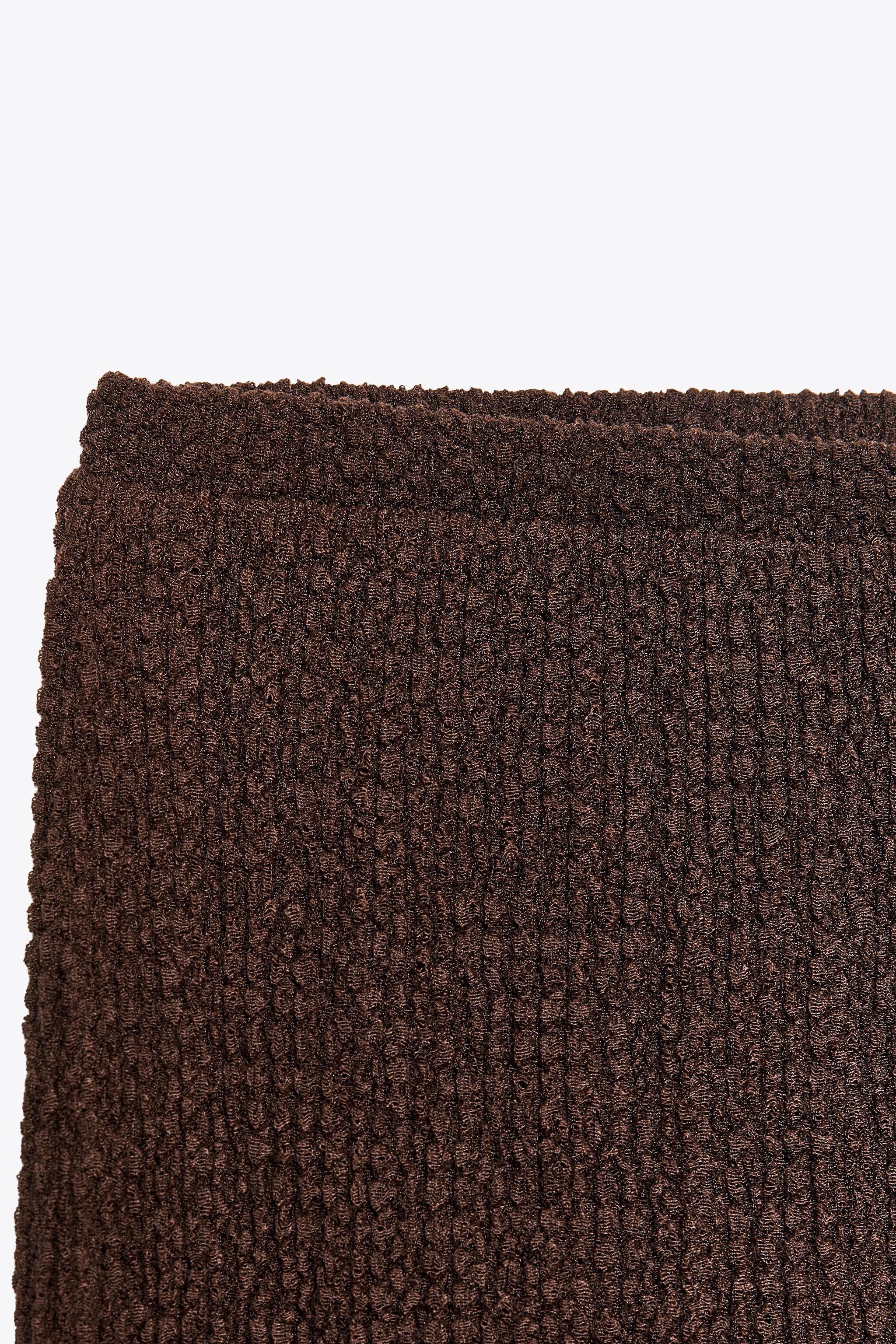 TEXTURED STRAIGHT LEG PANTS