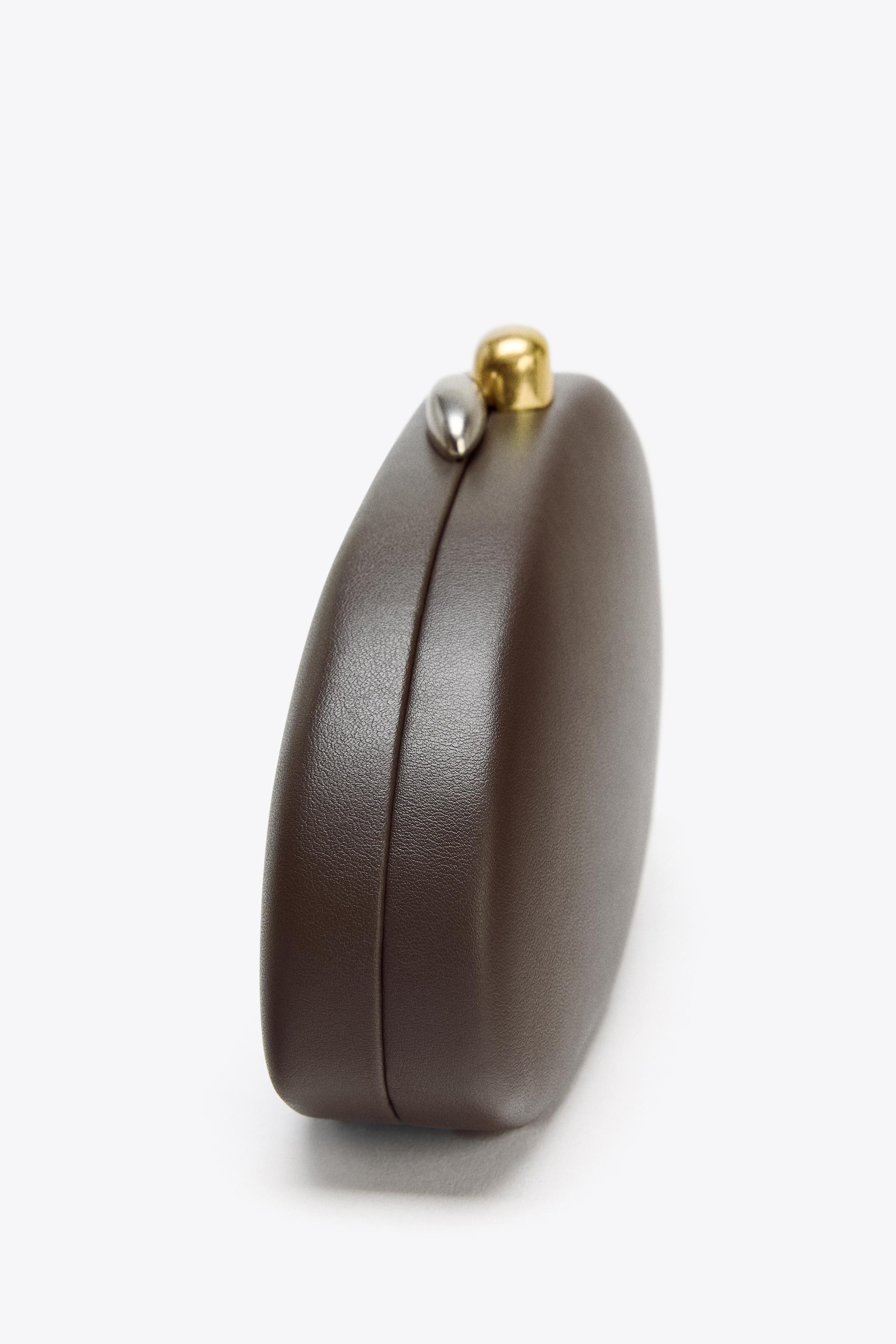 METALLIC CLOSURE CLUTCH