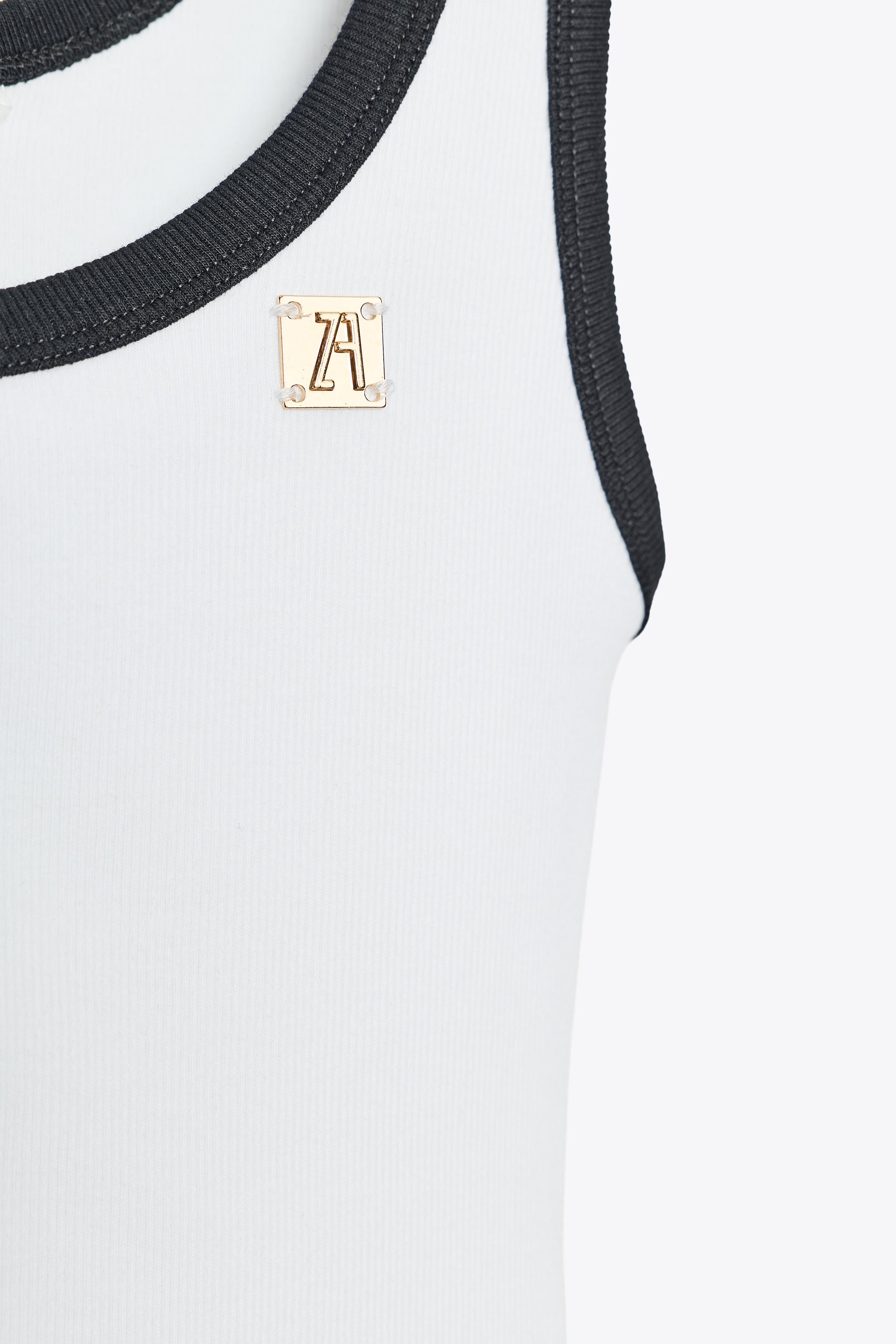 ZARA BROOCH TRIM TOP