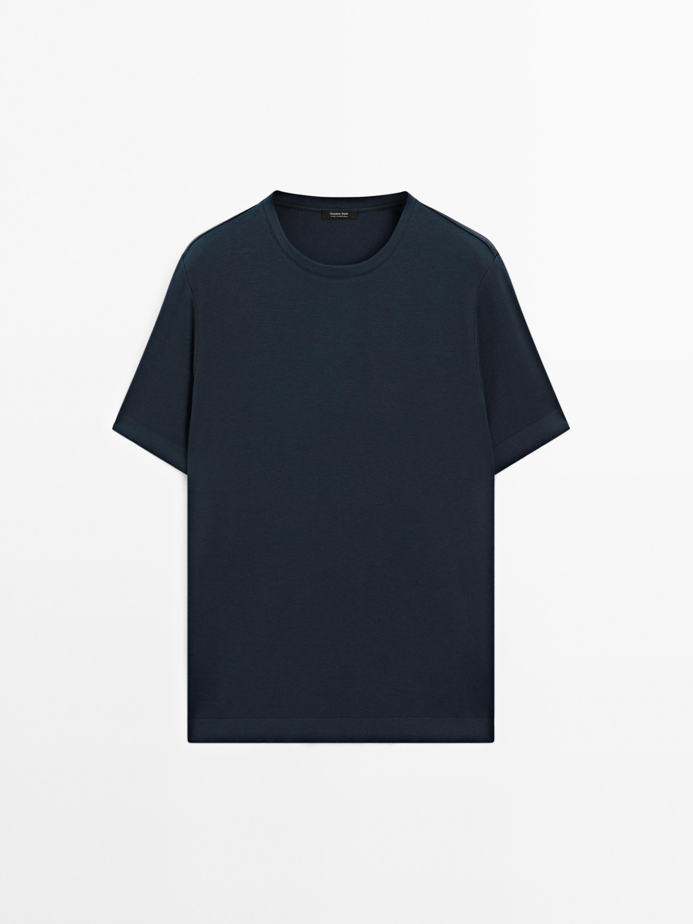 100% cotton T-shirt with ribbed trims