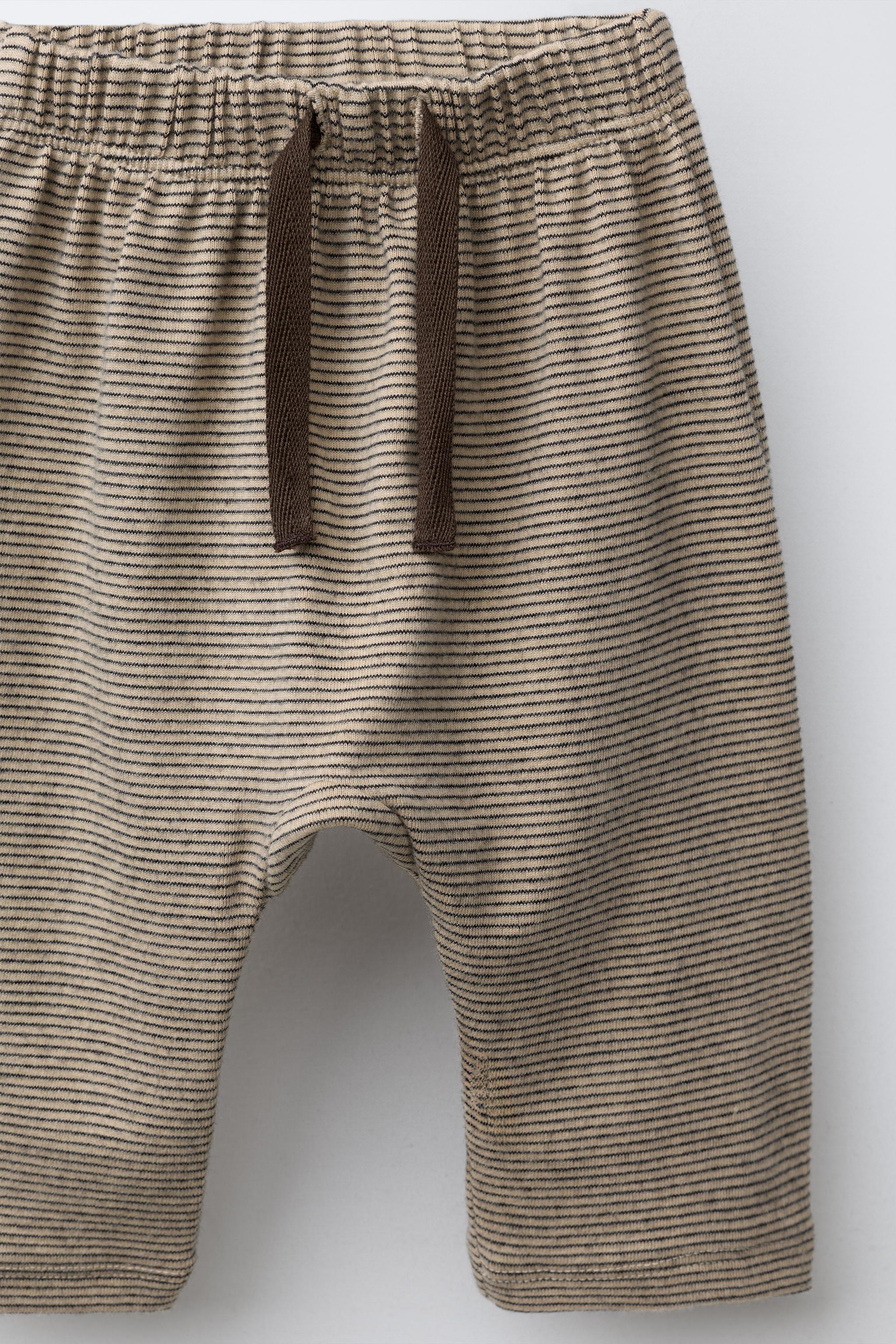 STRIPED T-SHIRT AND PANTS SET