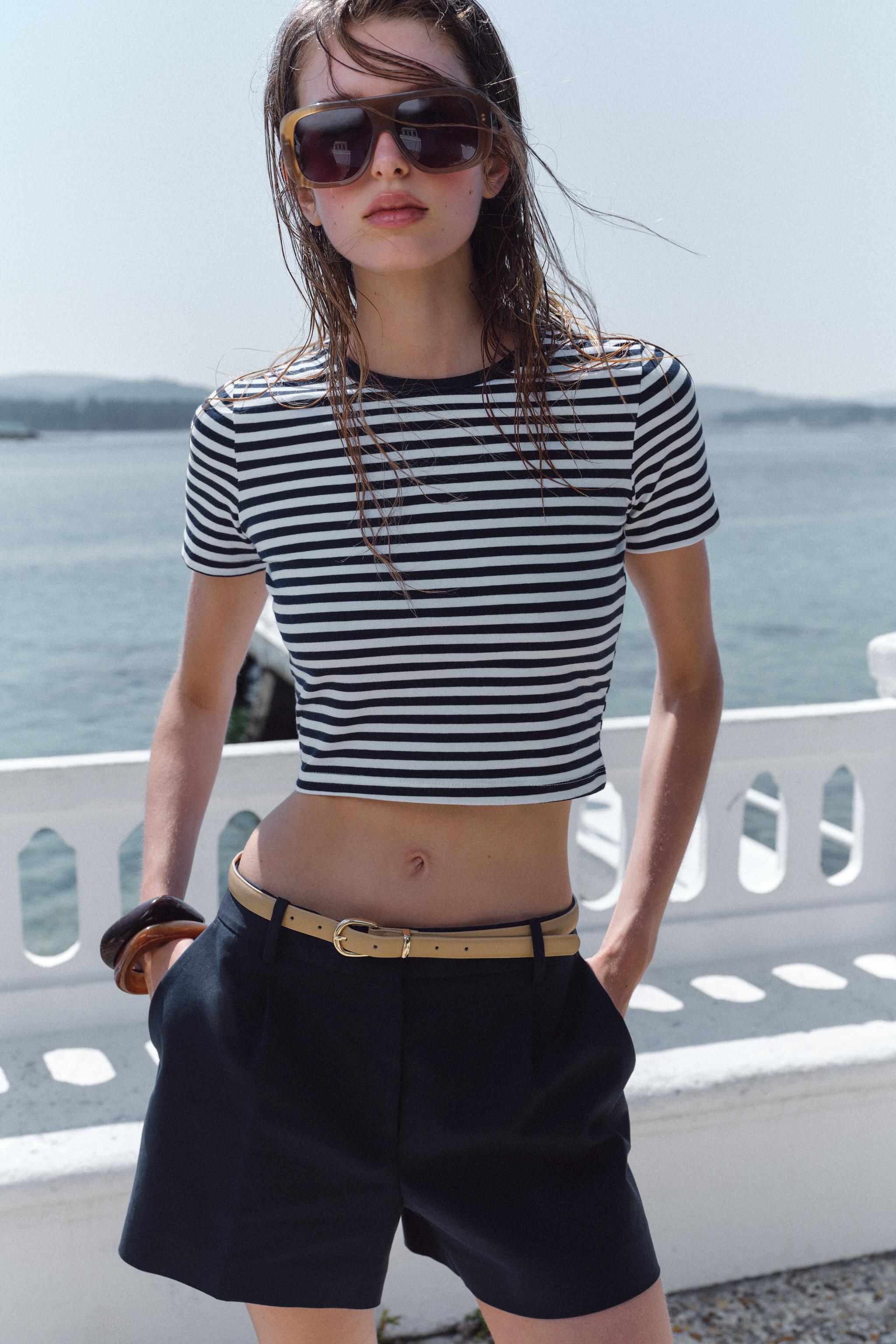 CROPPED STRETCH T-SHIRT