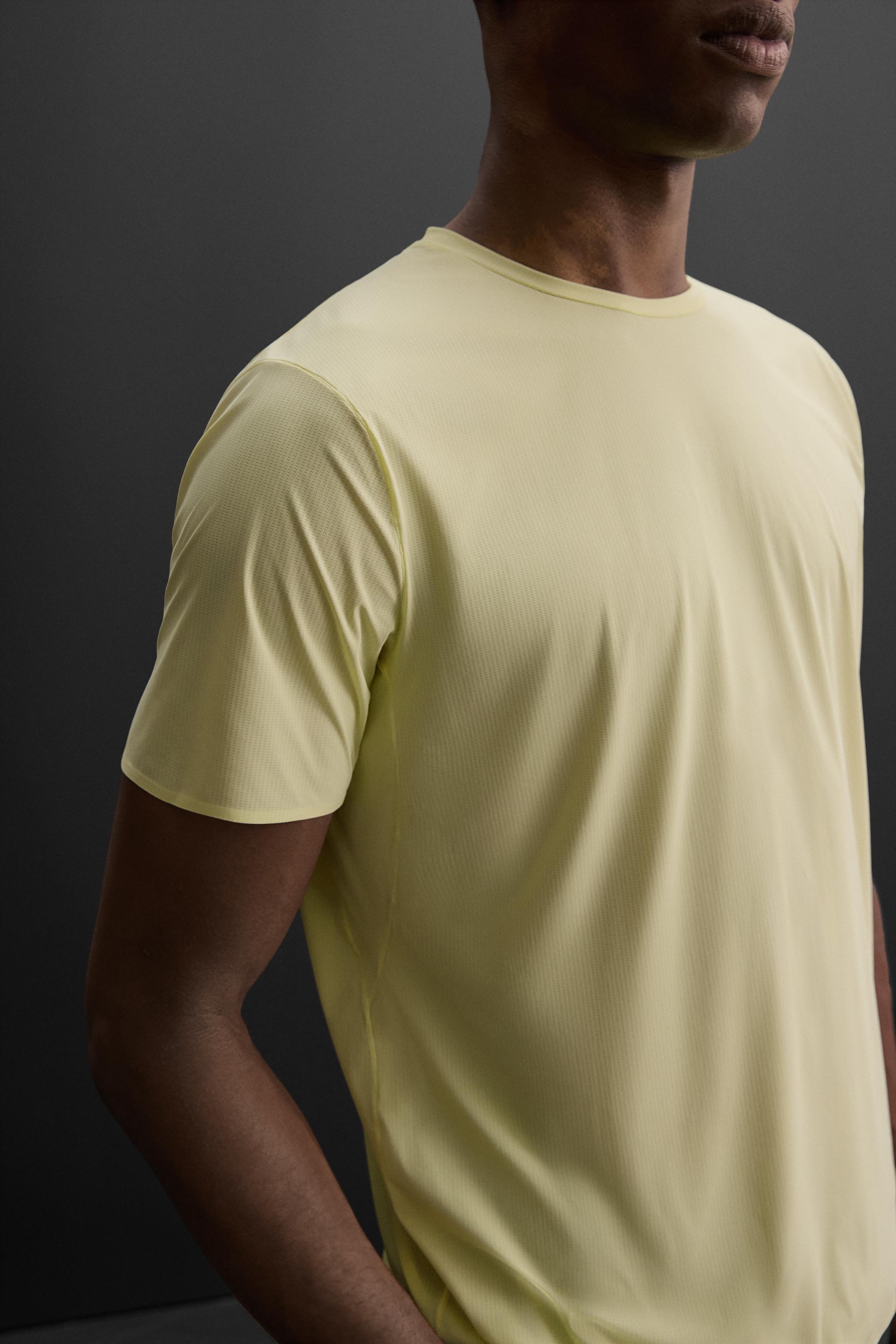 LIGHTWEIGHT TECHNICAL T-SHIRT