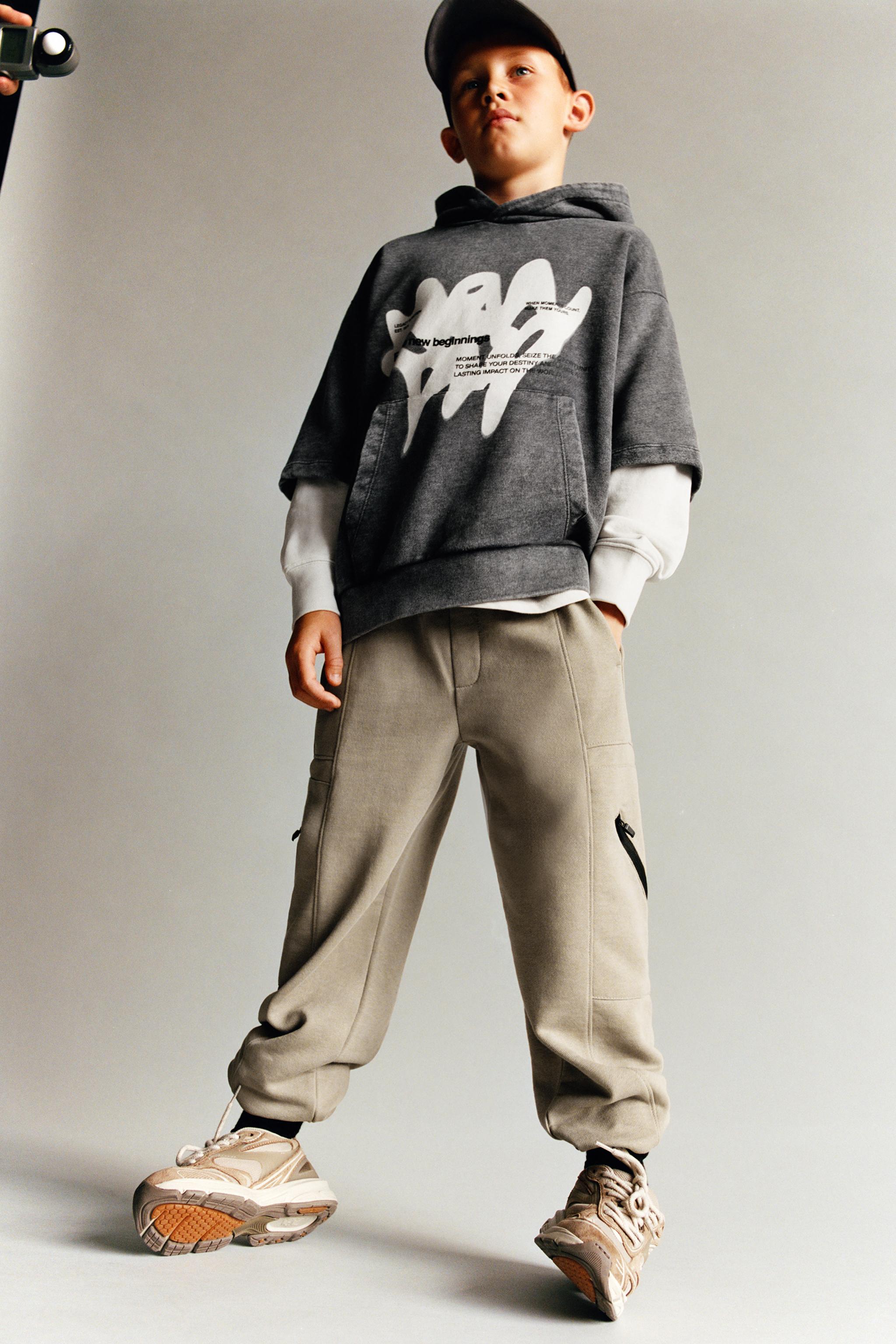 DOUBLE SLEEVE PRINT SWEATSHIRT