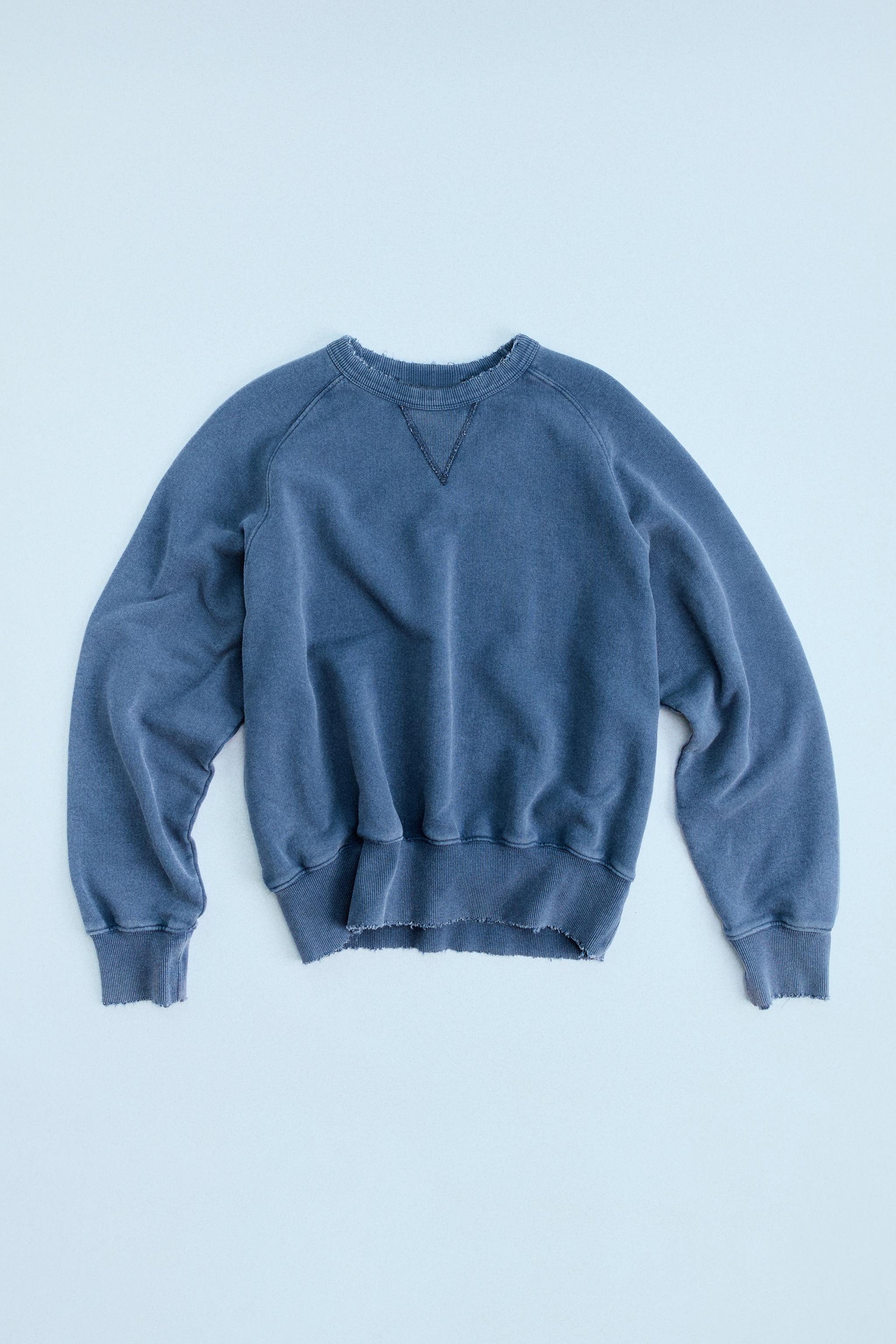 WASHED EFFECT SWEATSHIRT