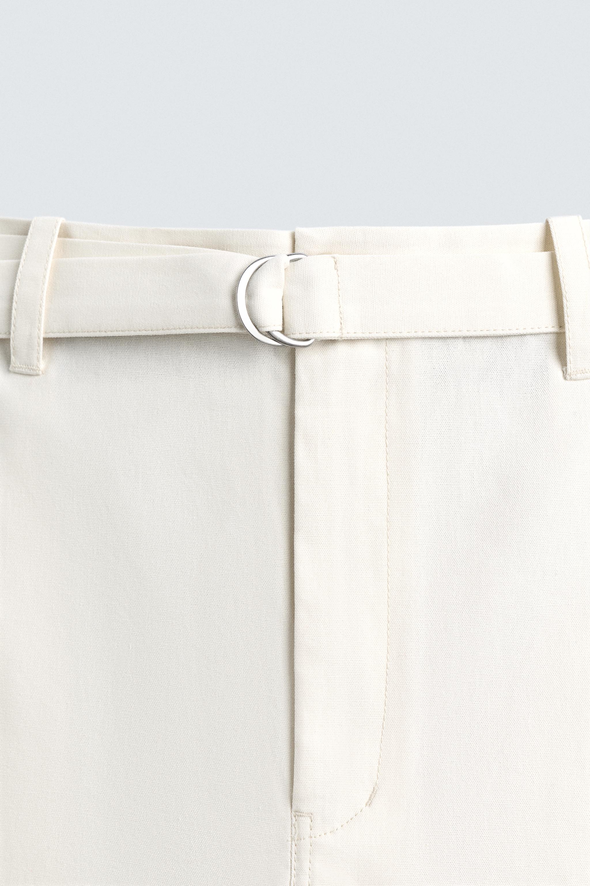 BELTED TEXTURED SHORTS