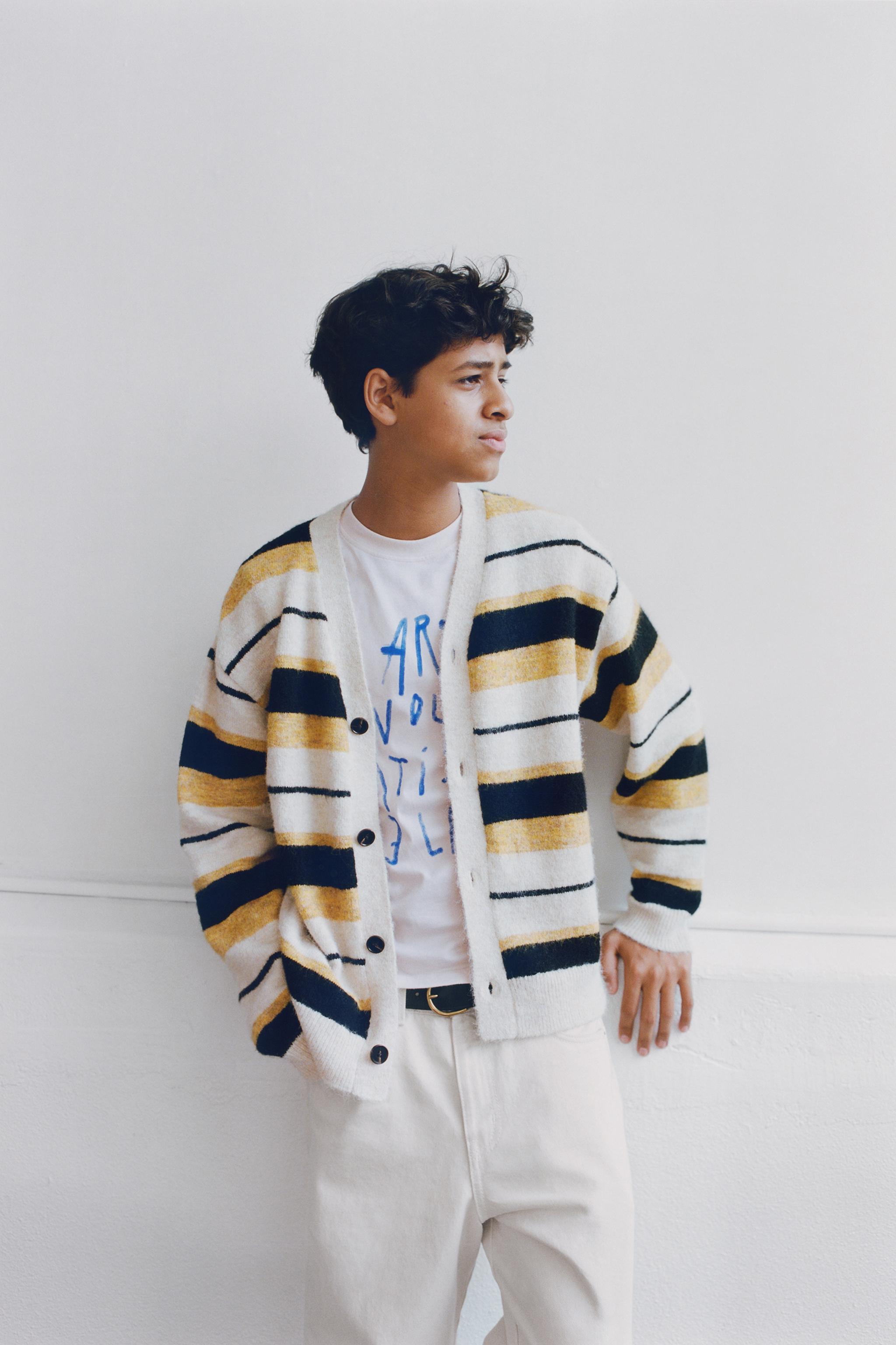 STRIPED KNIT CARDIGAN