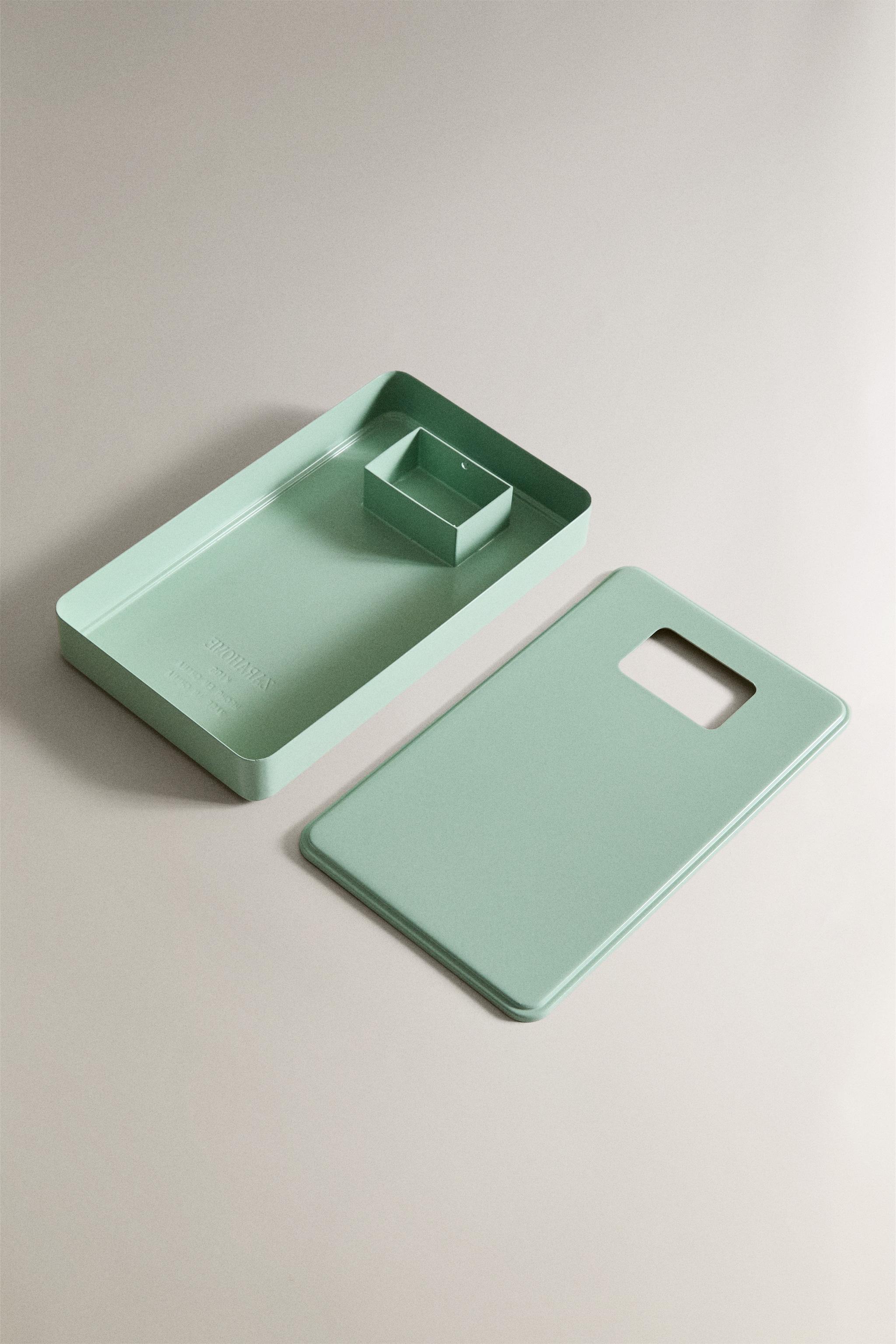 CHILDREN'S METAL DESK ORGANIZER ACCESSORY