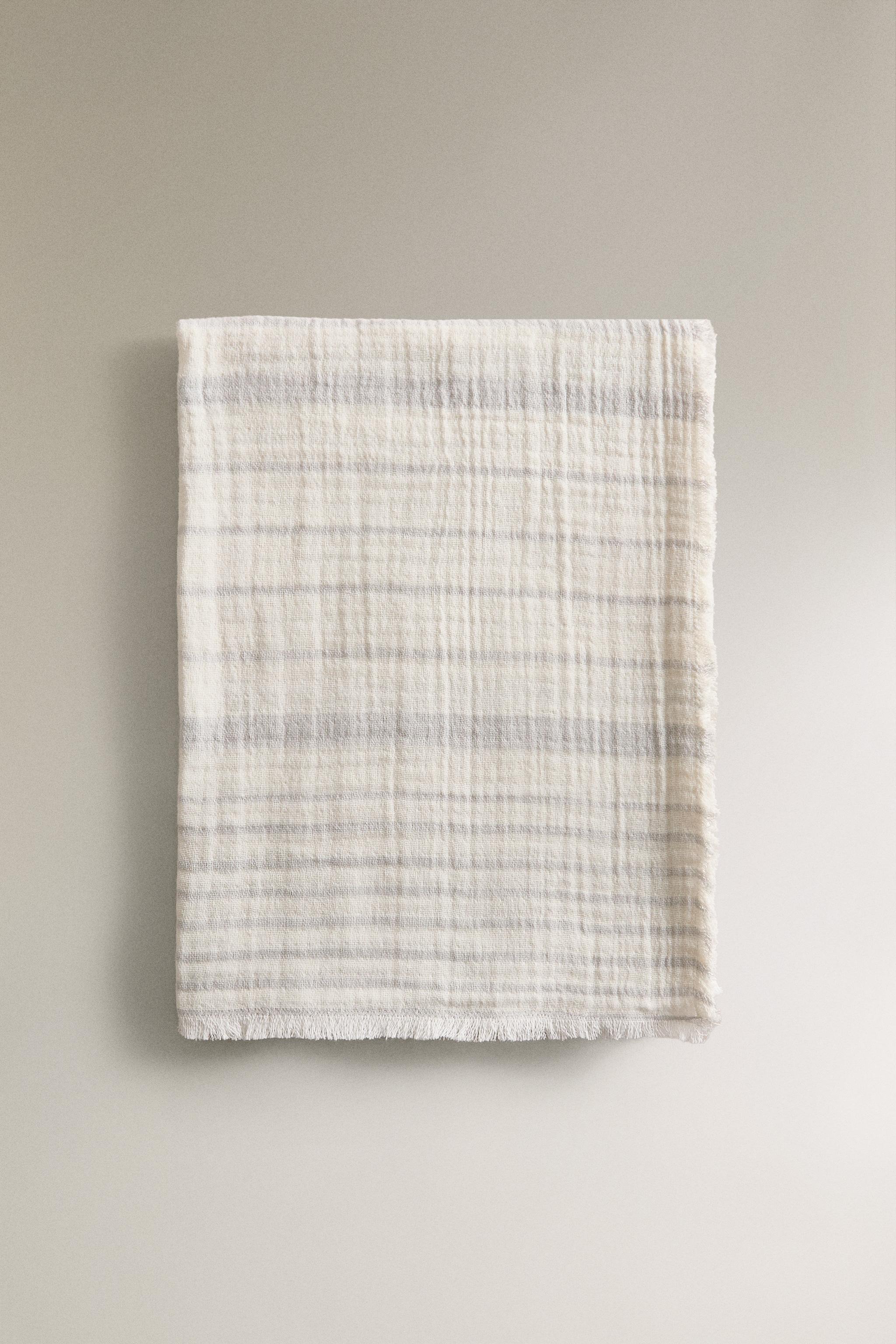 CHILDREN'S STRIPED MUSLIN BLANKET