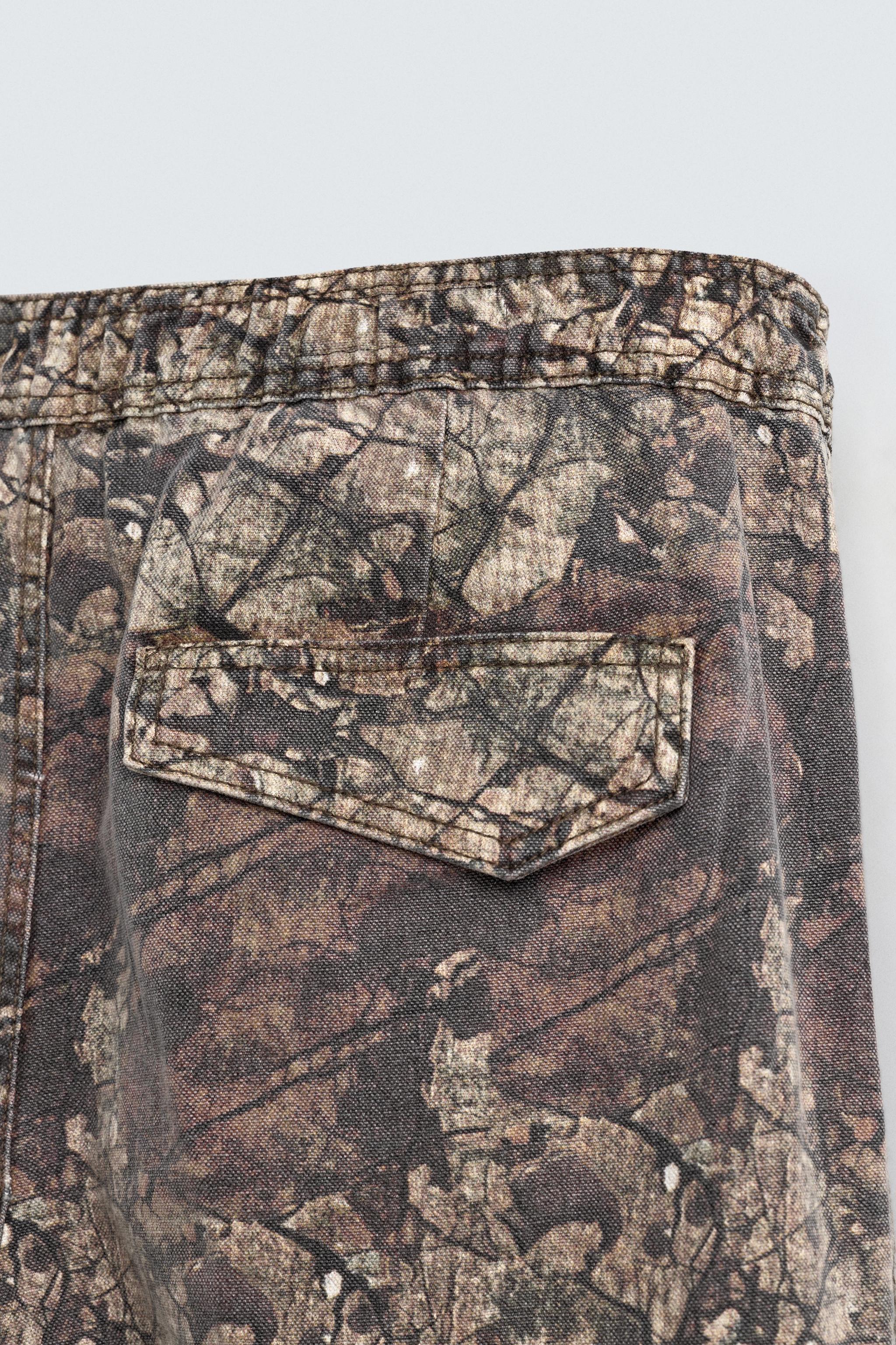 ABSTRACT PRINT POCKET CARGO PANTS