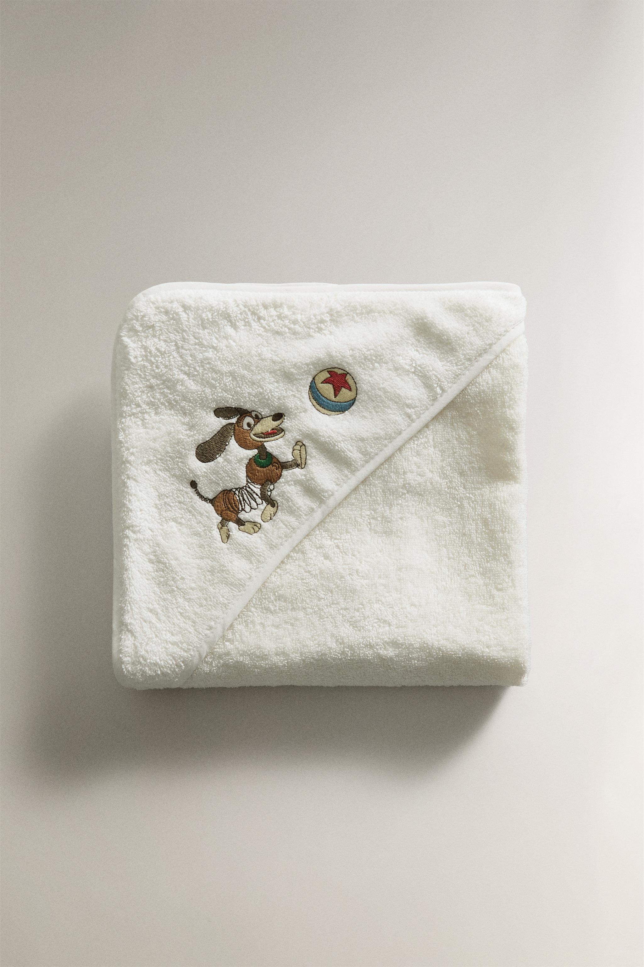 HOODED BATH TOWEL TOY STORY ©DISNEY/PIXAR