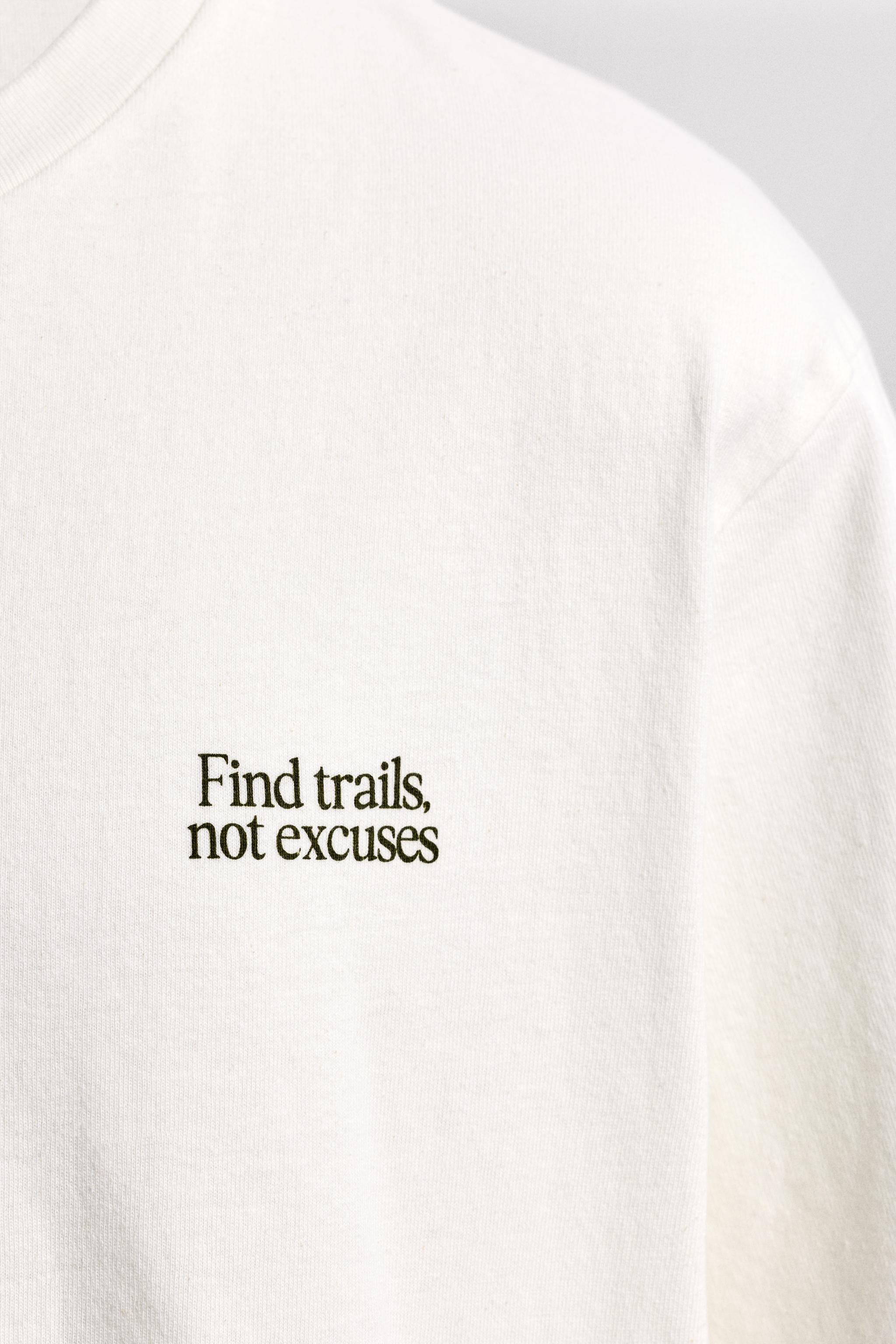 GRAPHIC PRINT T-SHIRT