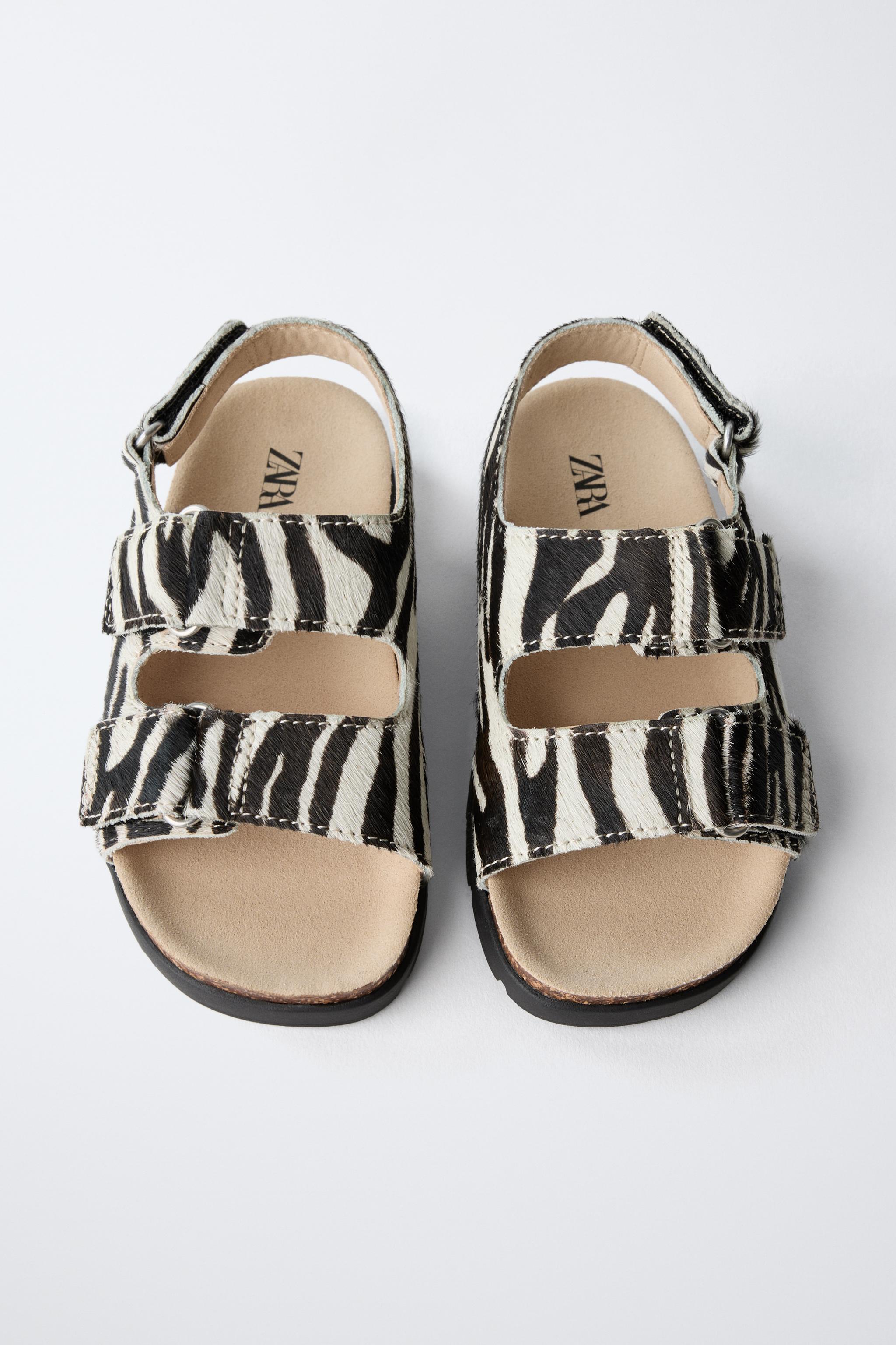 ANIMAL PRINT LEATHER SANDALS
