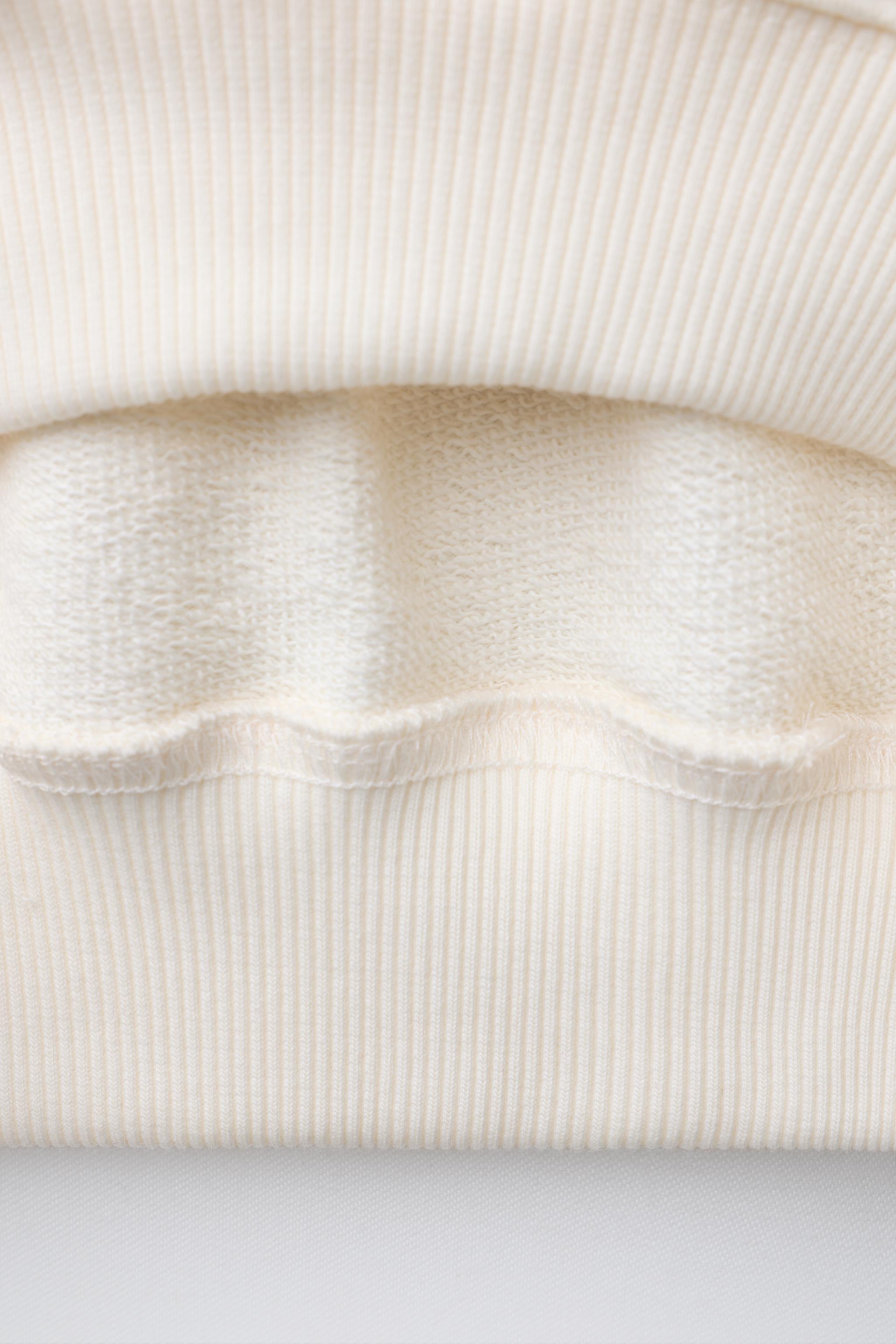 EMBROIDERED PETER PAN COLLAR SWEATSHIRT