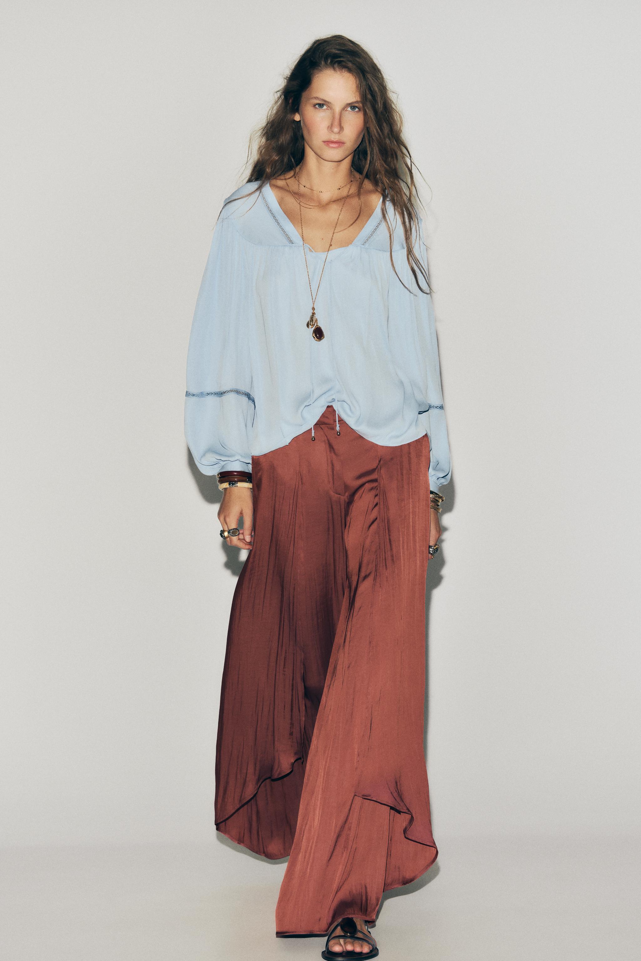 FLOWY LACE TRIM BLOUSE