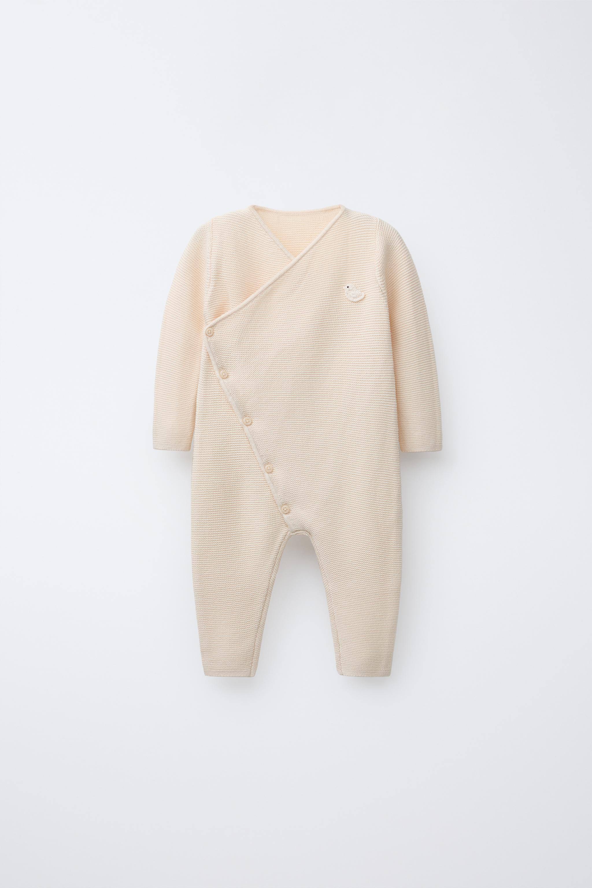 EMBROIDERED DUCKLING KNIT KIMONO